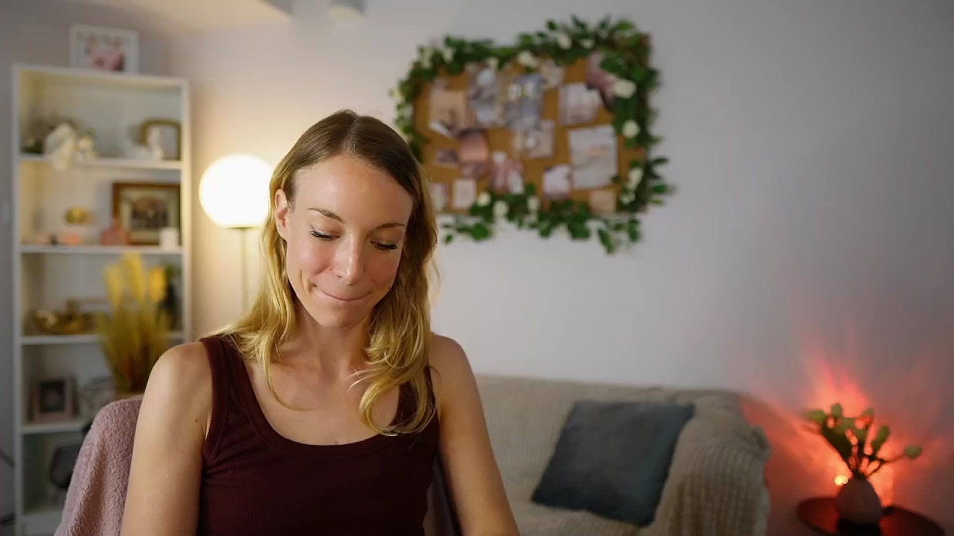 Gallery image thumbnail from April_Rose_'s myfreecams stream on, 06/10/2025, 10:18 image 1 of 20