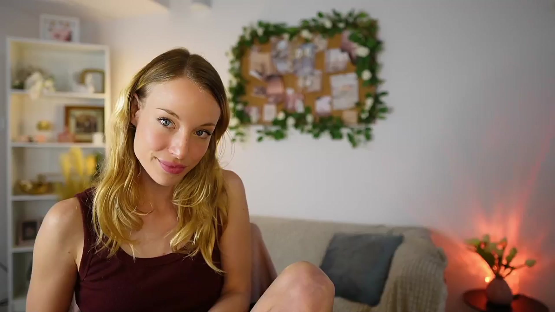 Gallery image thumbnail from April_Rose_'s myfreecams stream on, 06/10/2025, 10:18 image 10 of 20