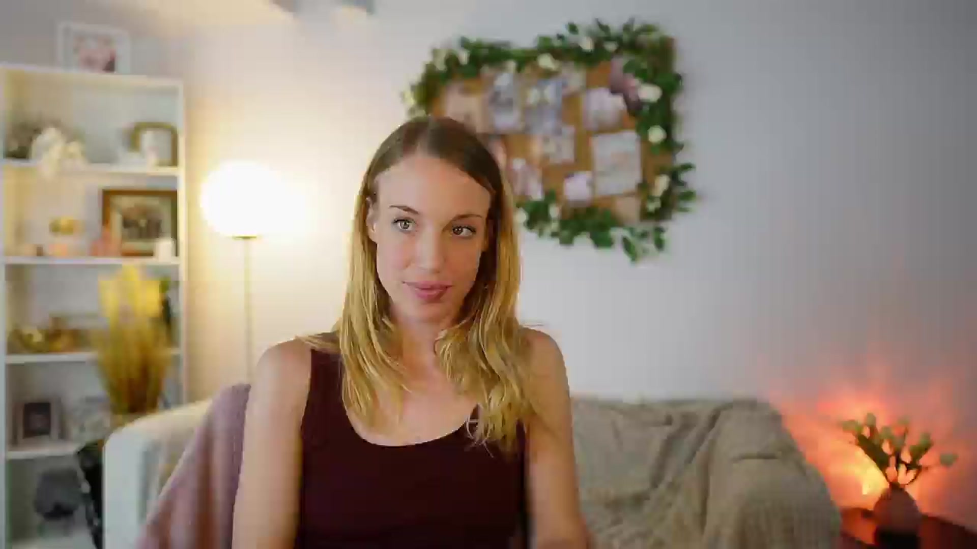 Gallery image thumbnail from April_Rose_'s myfreecams stream on, 06/11/2025, 13:01 image 8 of 20