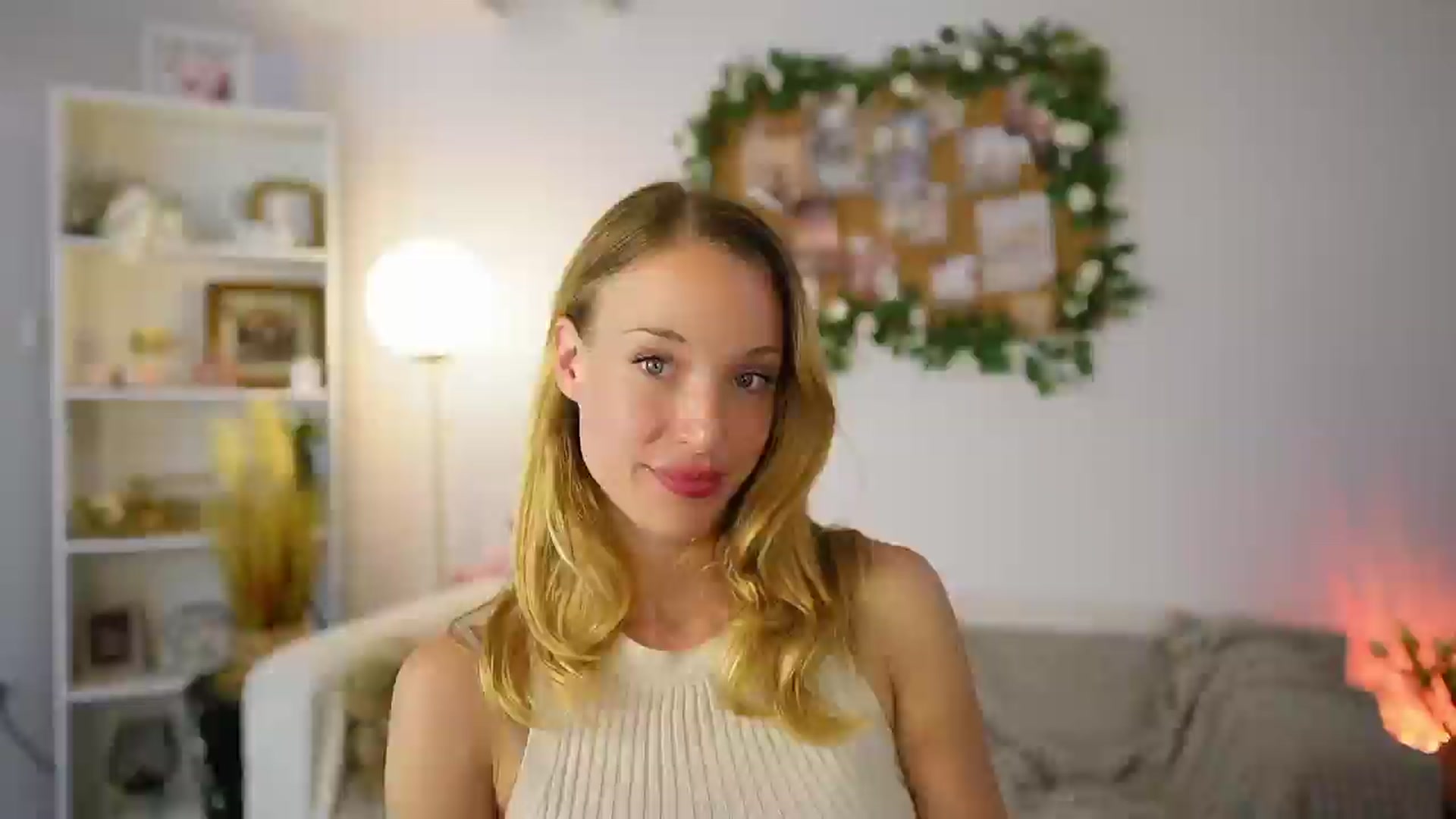 Gallery image thumbnail from April_Rose_'s myfreecams stream on, 06/18/2025, 11:44 image 19 of 20