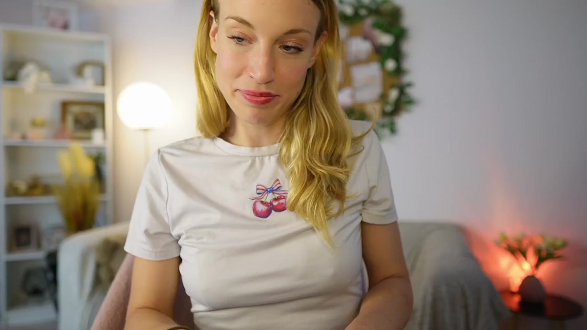 Gallery image thumbnail from April_Rose_'s myfreecams stream on, 06/21/2025, 10:15 image 17 of 20