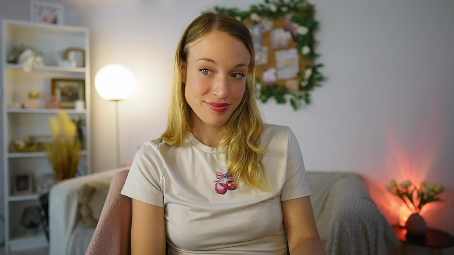 Gallery image thumbnail from April_Rose_'s myfreecams stream on, 06/21/2025, 10:15 image 11 of 20