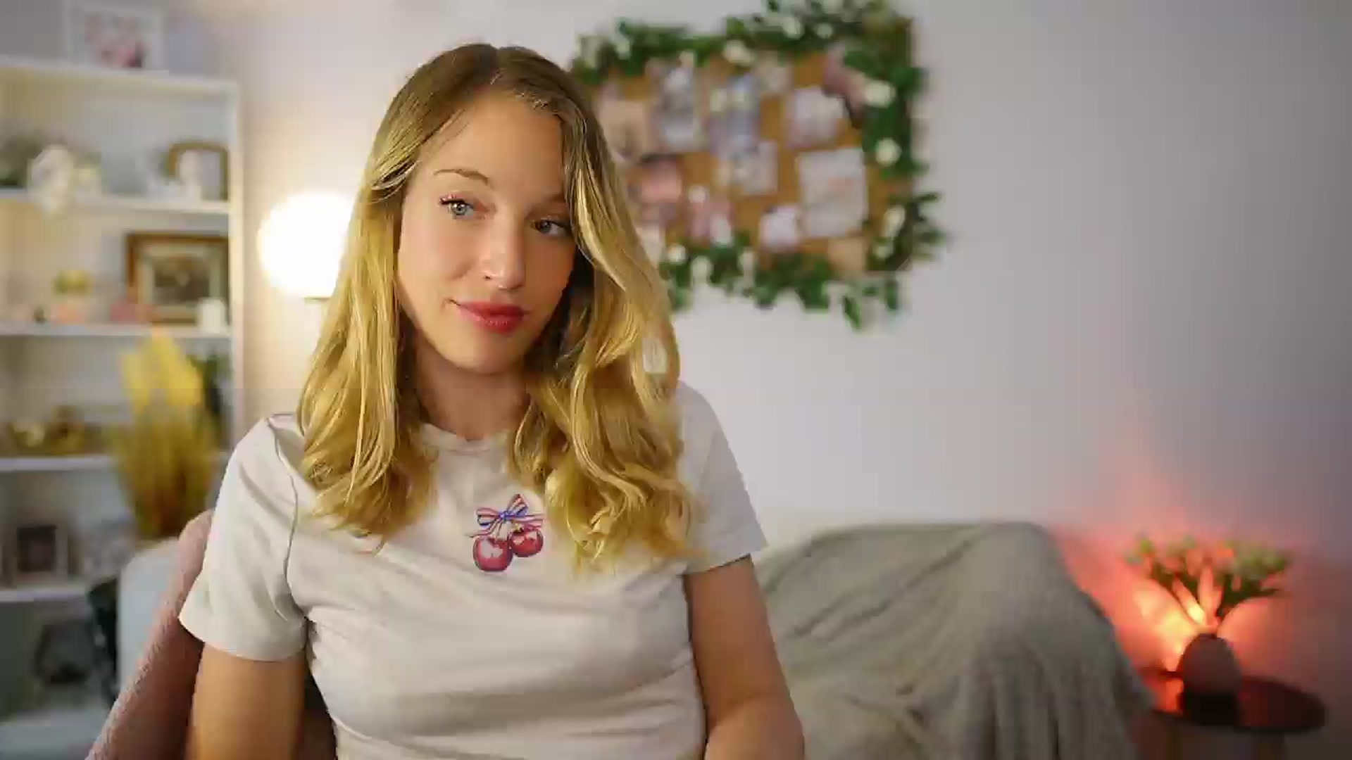 Gallery image thumbnail from April_Rose_'s myfreecams stream on, 06/21/2025, 12:40 image 7 of 20