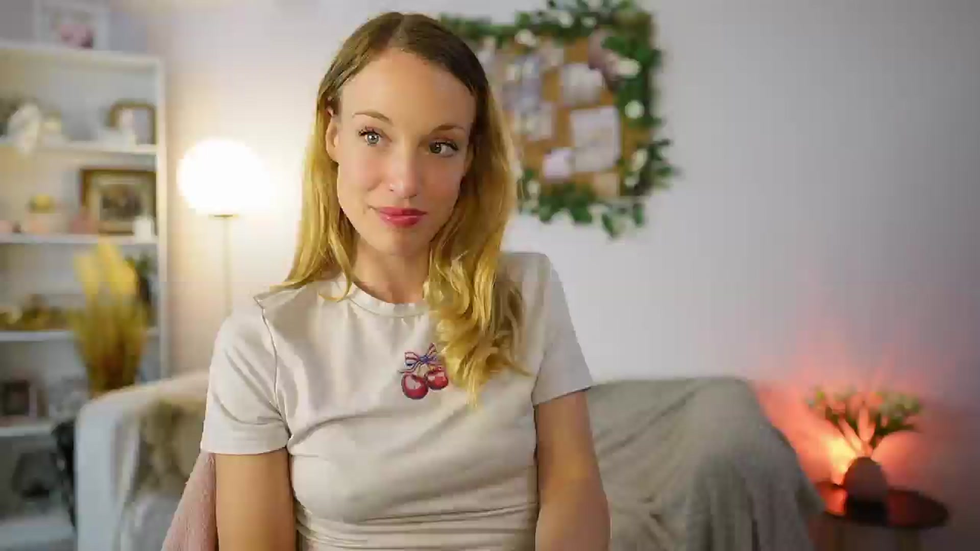 Gallery image thumbnail from April_Rose_'s myfreecams stream on, 06/21/2025, 12:40 image 14 of 20