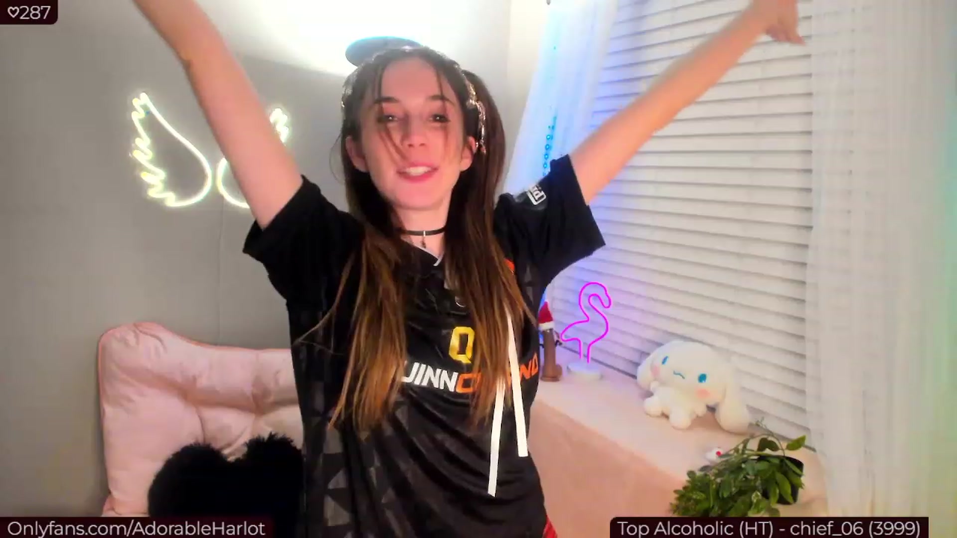 Gallery image thumbnail from Aprilxxo's myfreecams stream on, 01/26/2023, 06:33 image 17 of 20