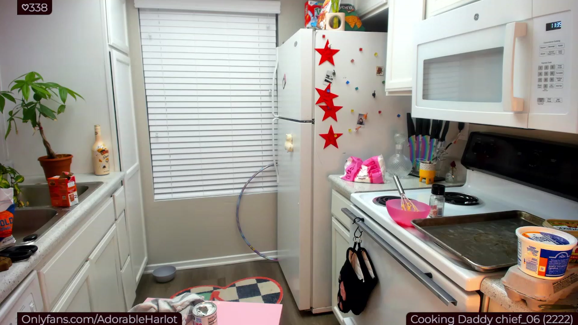 Gallery image thumbnail from Aprilxxo's myfreecams stream on, 02/18/2023, 08:16 image 15 of 20