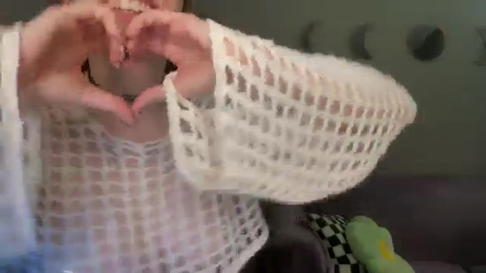 Gallery image thumbnail from Aprilxxo's myfreecams stream on, 02/10/2024, 02:07 image 14 of 20