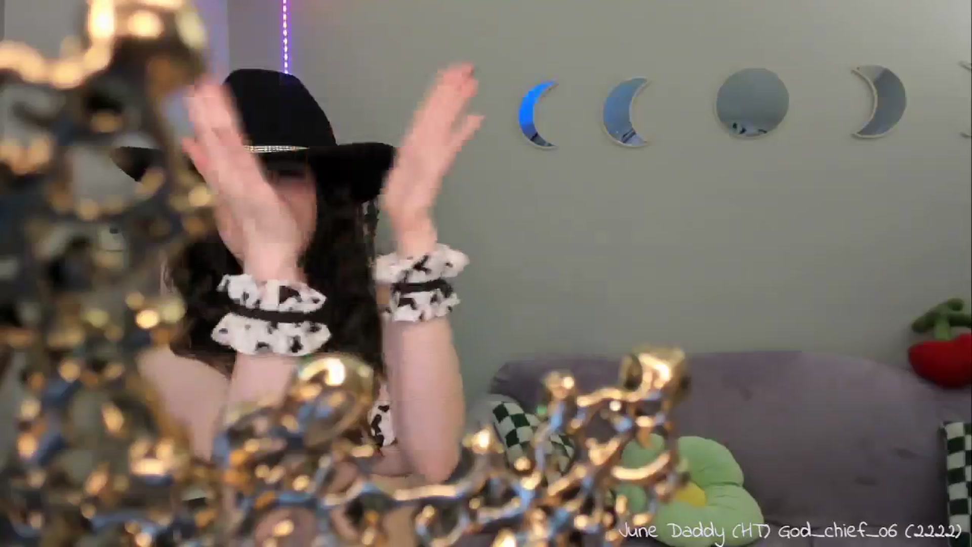 Gallery image thumbnail from Aprilxxo's myfreecams stream on, 06/27/2024, 06:14 image 20 of 20