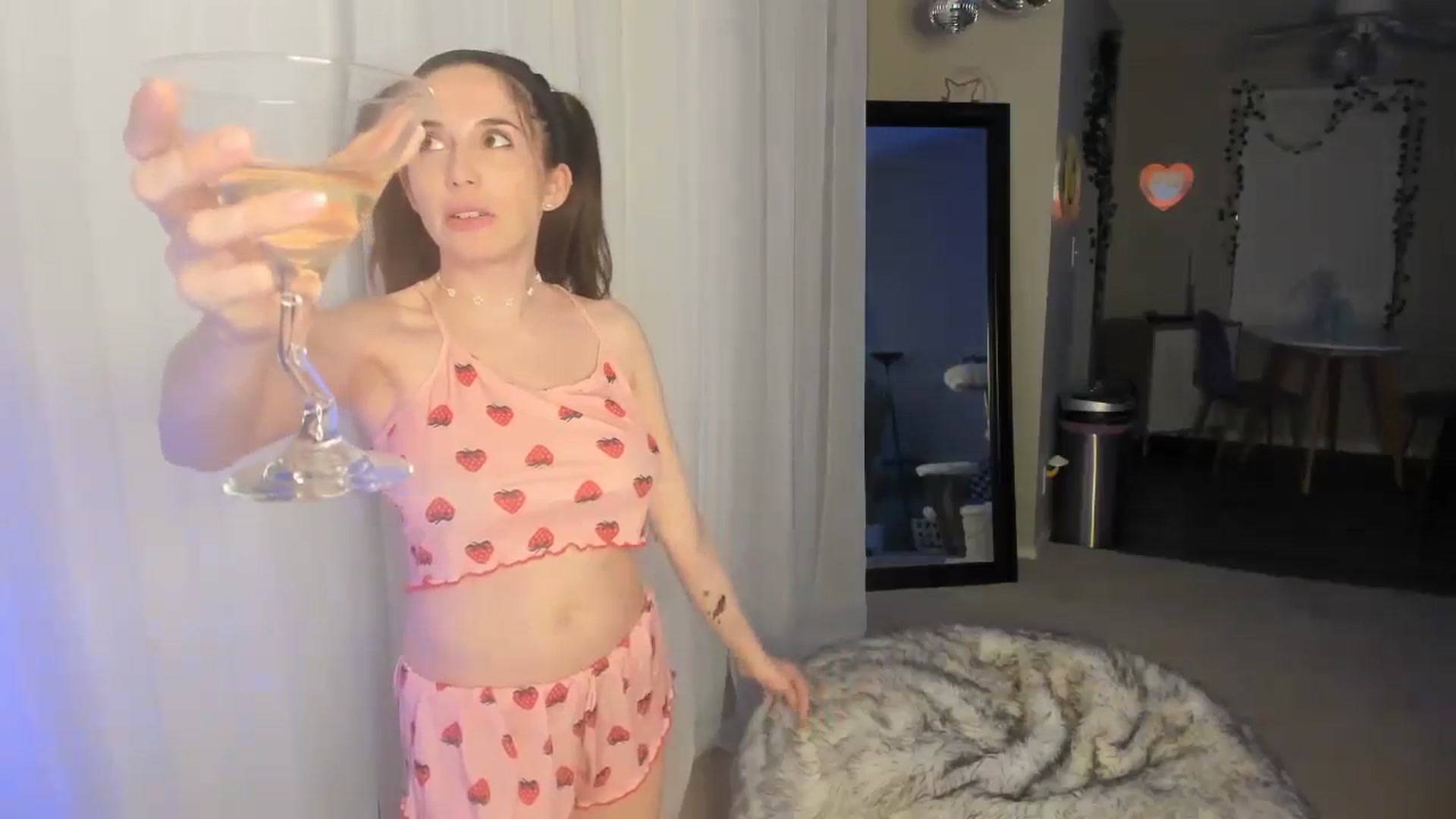 Gallery image thumbnail from Aprilxxo's myfreecams stream on, 08/30/2024, 05:12 image 8 of 20