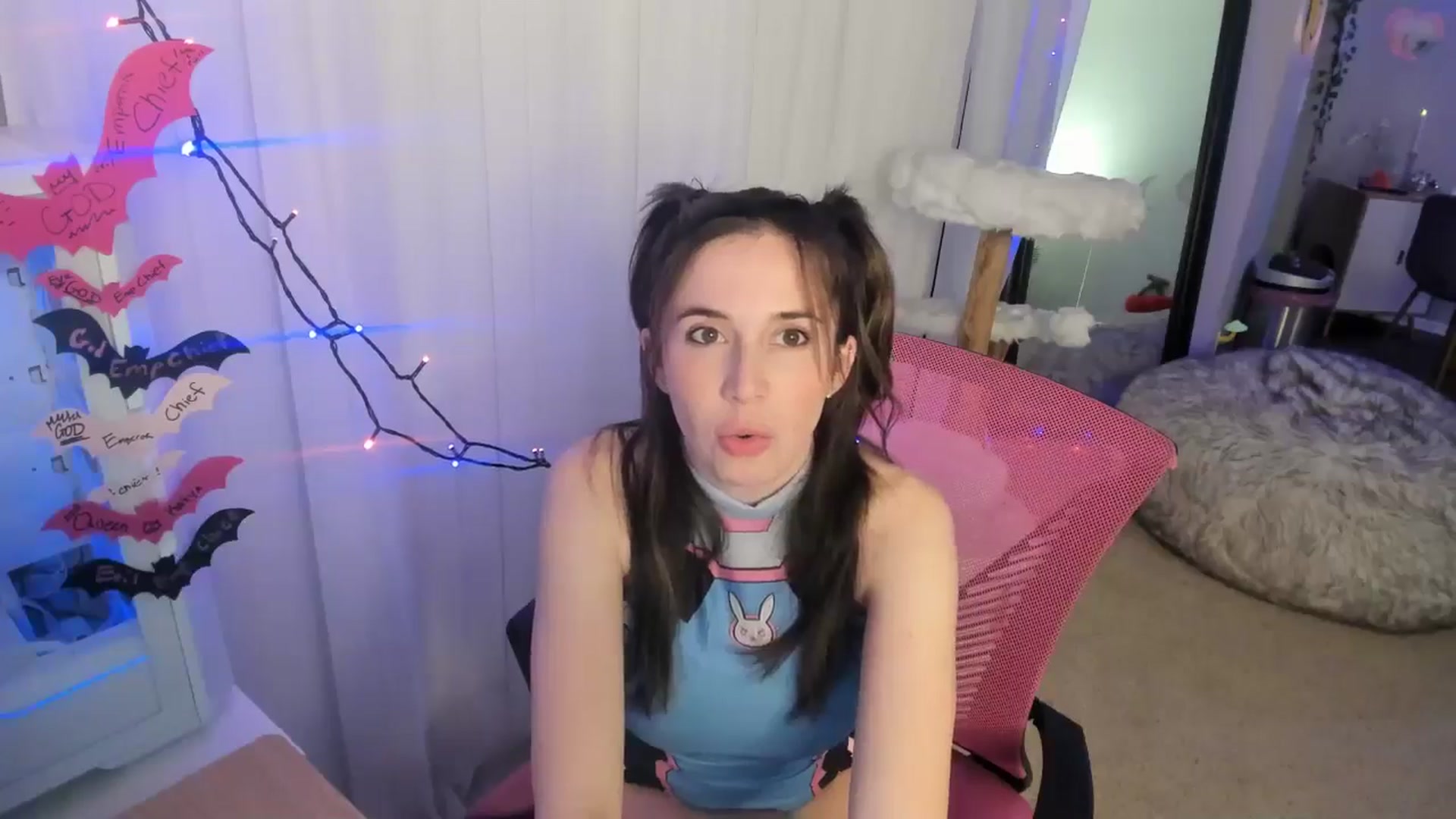 Gallery image thumbnail from Aprilxxo's myfreecams stream on, 10/16/2024, 05:53 image 17 of 20