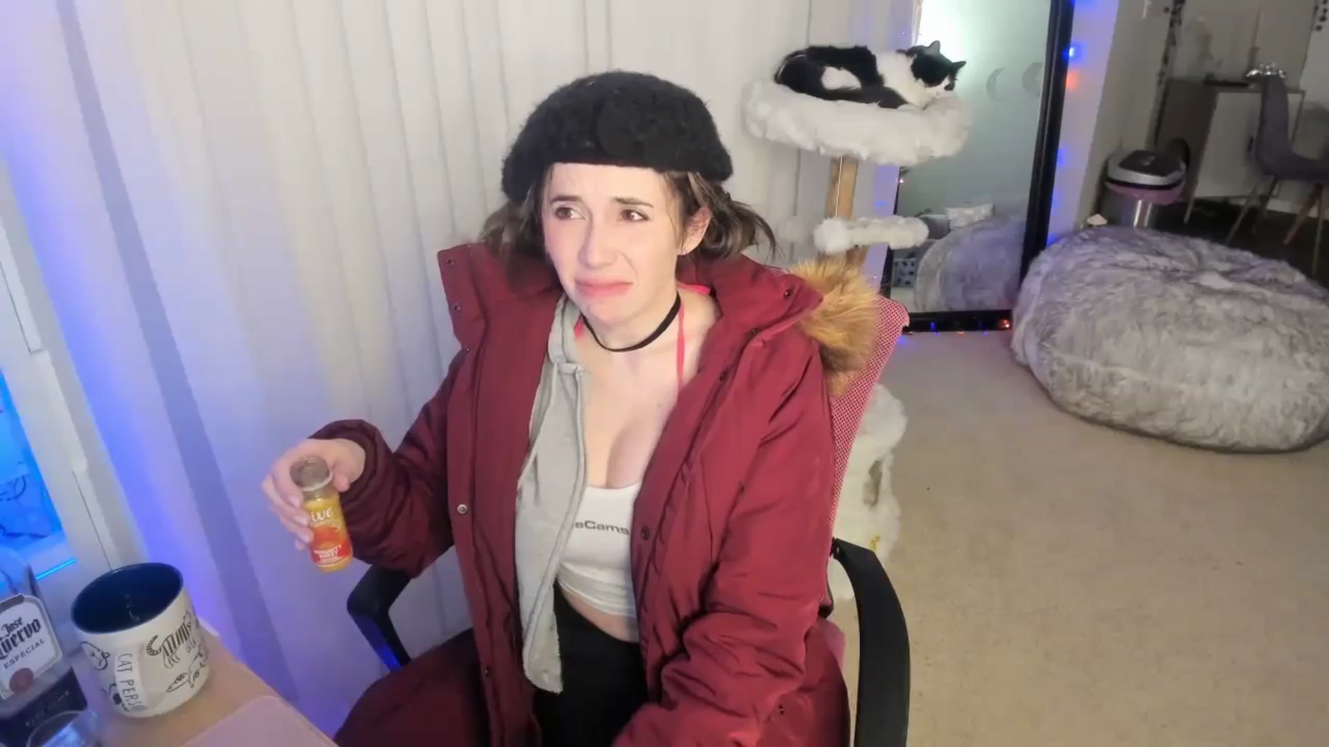 Gallery image thumbnail from Aprilxxo's myfreecams stream on, 11/16/2024, 06:49 image 15 of 20