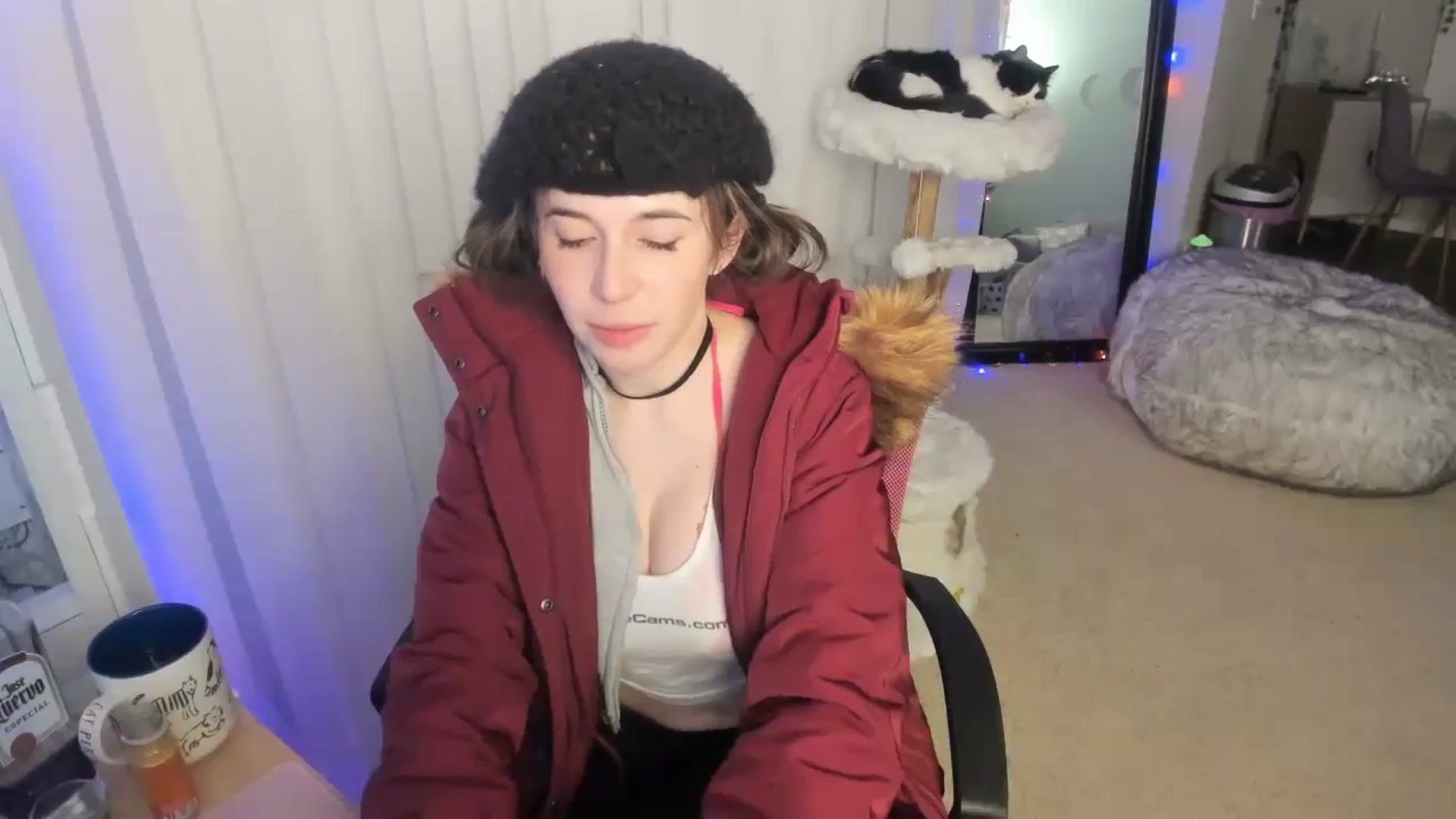 Gallery image thumbnail from Aprilxxo's myfreecams stream on, 11/16/2024, 06:49 image 16 of 20