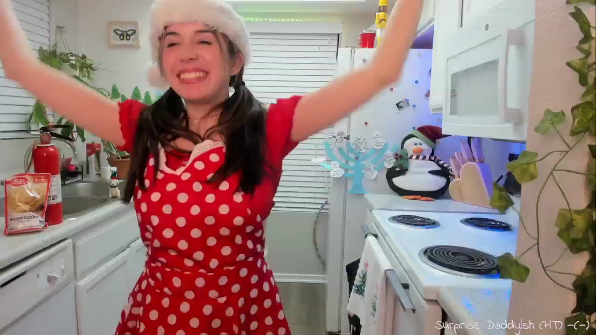 Gallery image thumbnail from Aprilxxo's myfreecams stream on, 12/27/2024, 06:16 image 1 of 20