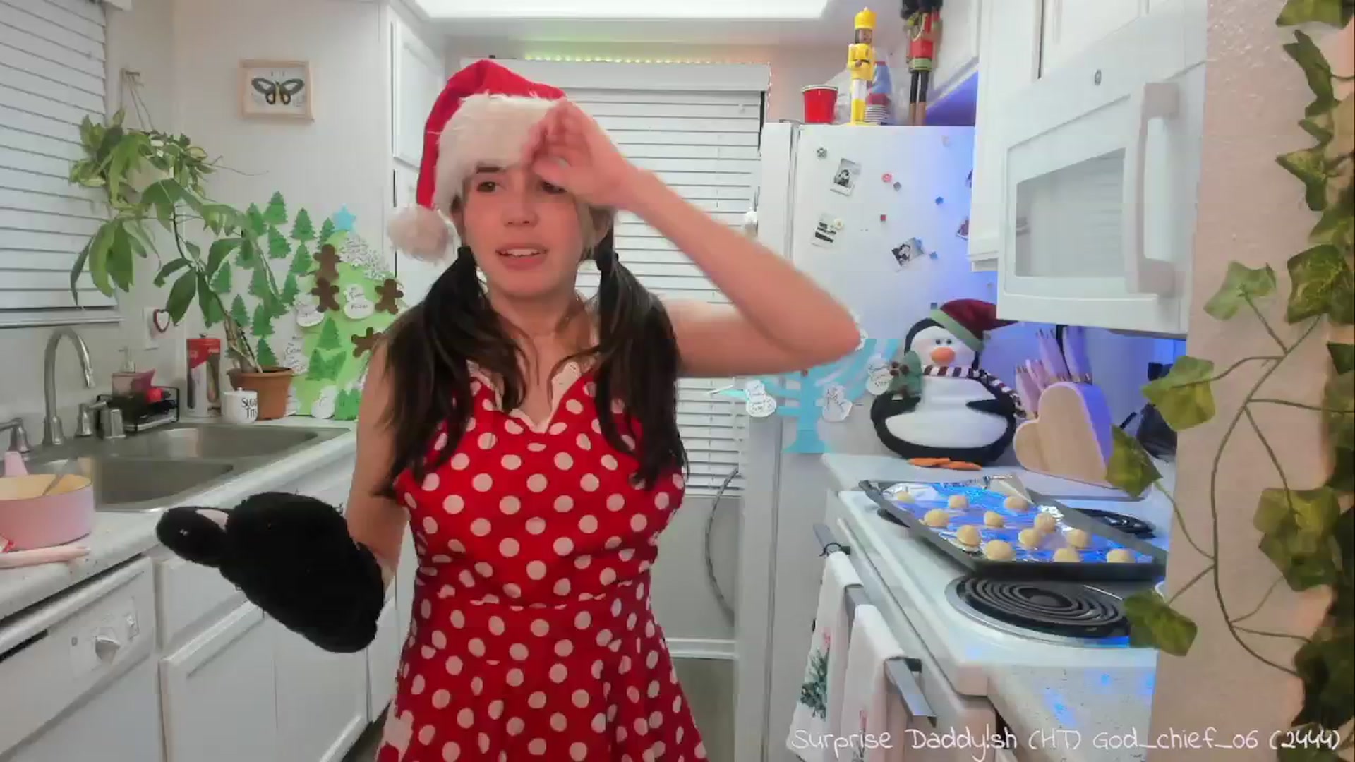 Gallery image thumbnail from Aprilxxo's myfreecams stream on, 12/27/2024, 06:16 image 20 of 20