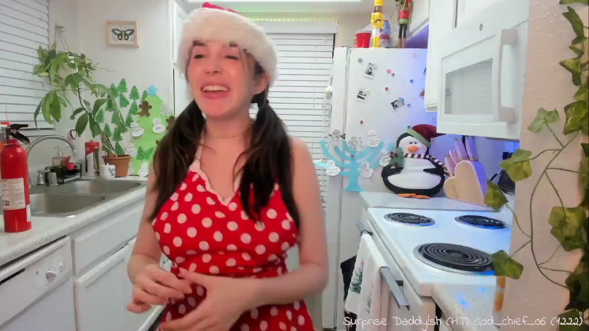 Gallery image thumbnail from Aprilxxo's myfreecams stream on, 12/27/2024, 06:16 image 7 of 20