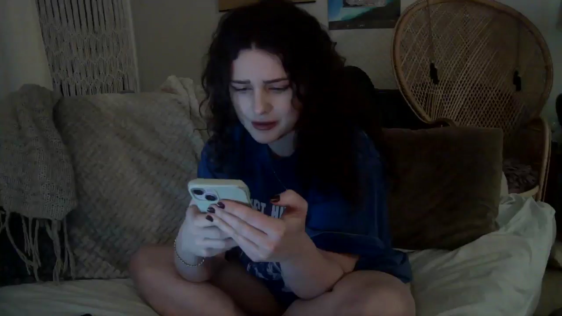 Gallery image thumbnail from Aquajani's myfreecams stream on, 11/17/2025, 05:54 image 5 of 20