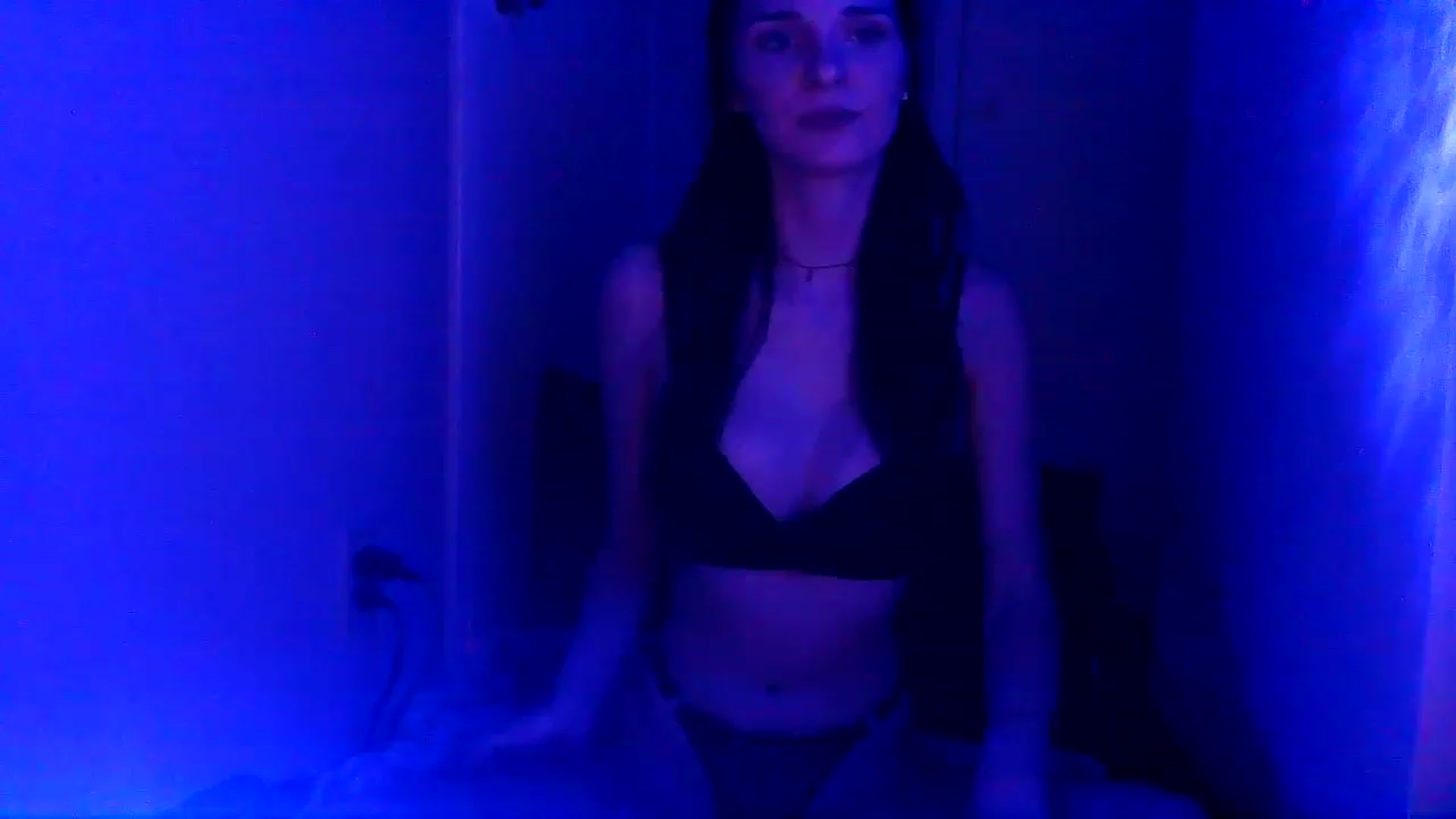 Gallery image thumbnail from AquariusBabe6's myfreecams stream on, 12/12/2022, 17:52 image 19 of 20