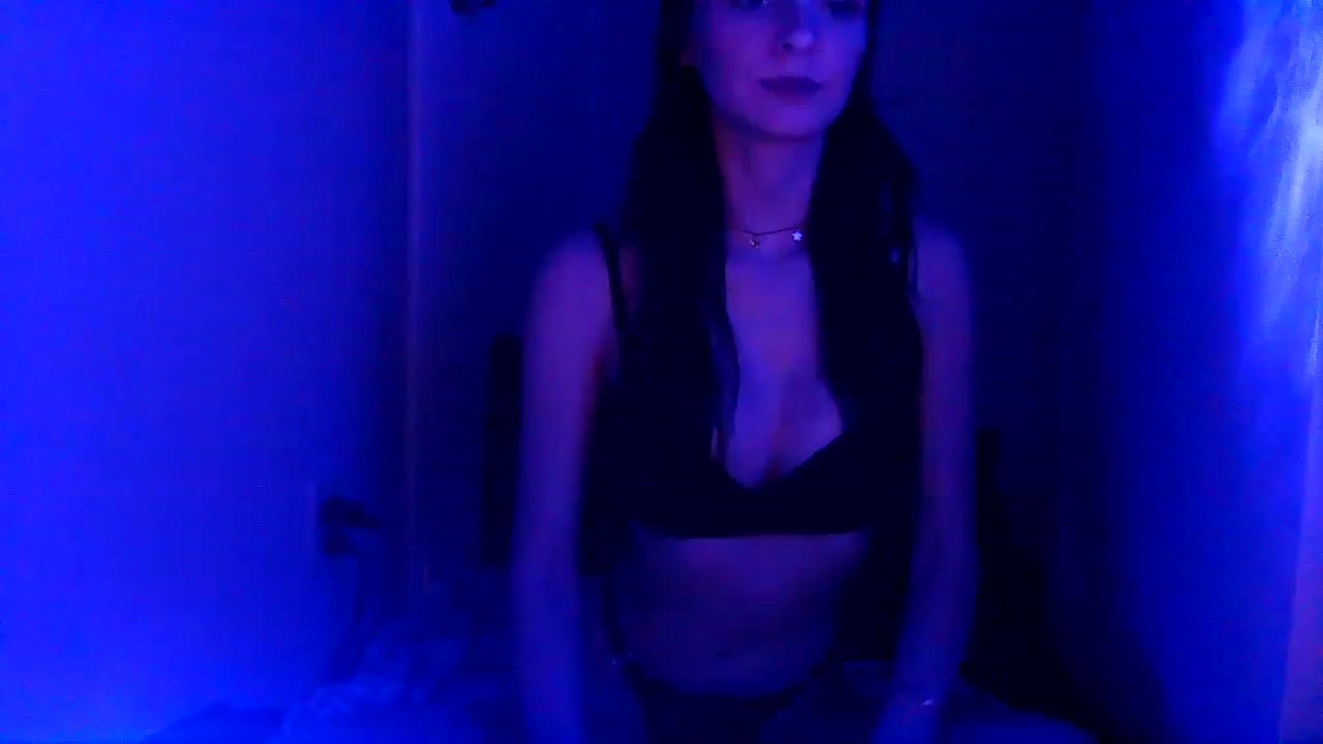 Gallery image thumbnail from AquariusBabe6's myfreecams stream on, 12/12/2022, 17:52 image 18 of 20