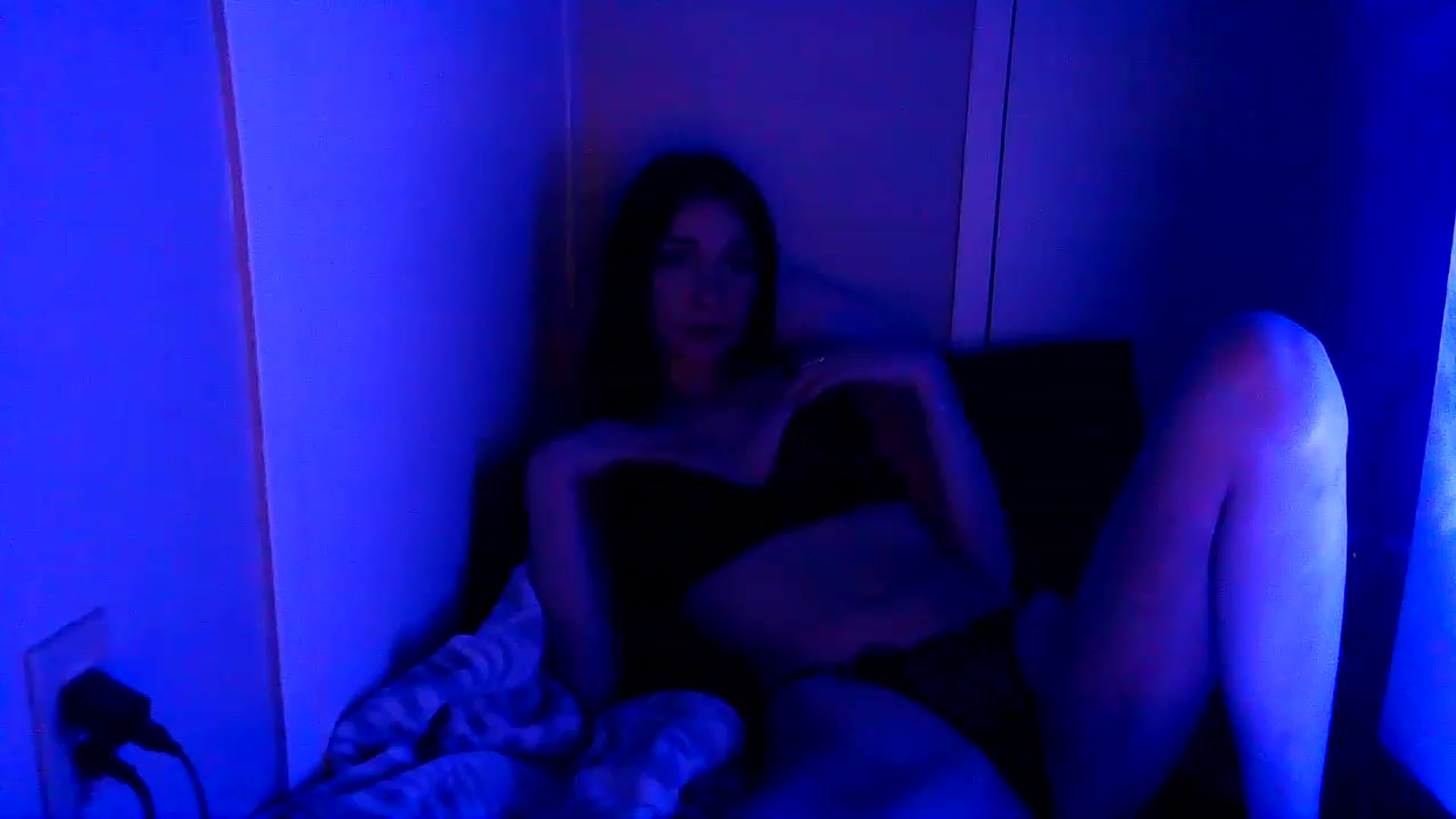 Gallery image thumbnail from AquariusBabe6's myfreecams stream on, 12/12/2022, 18:54 image 19 of 20
