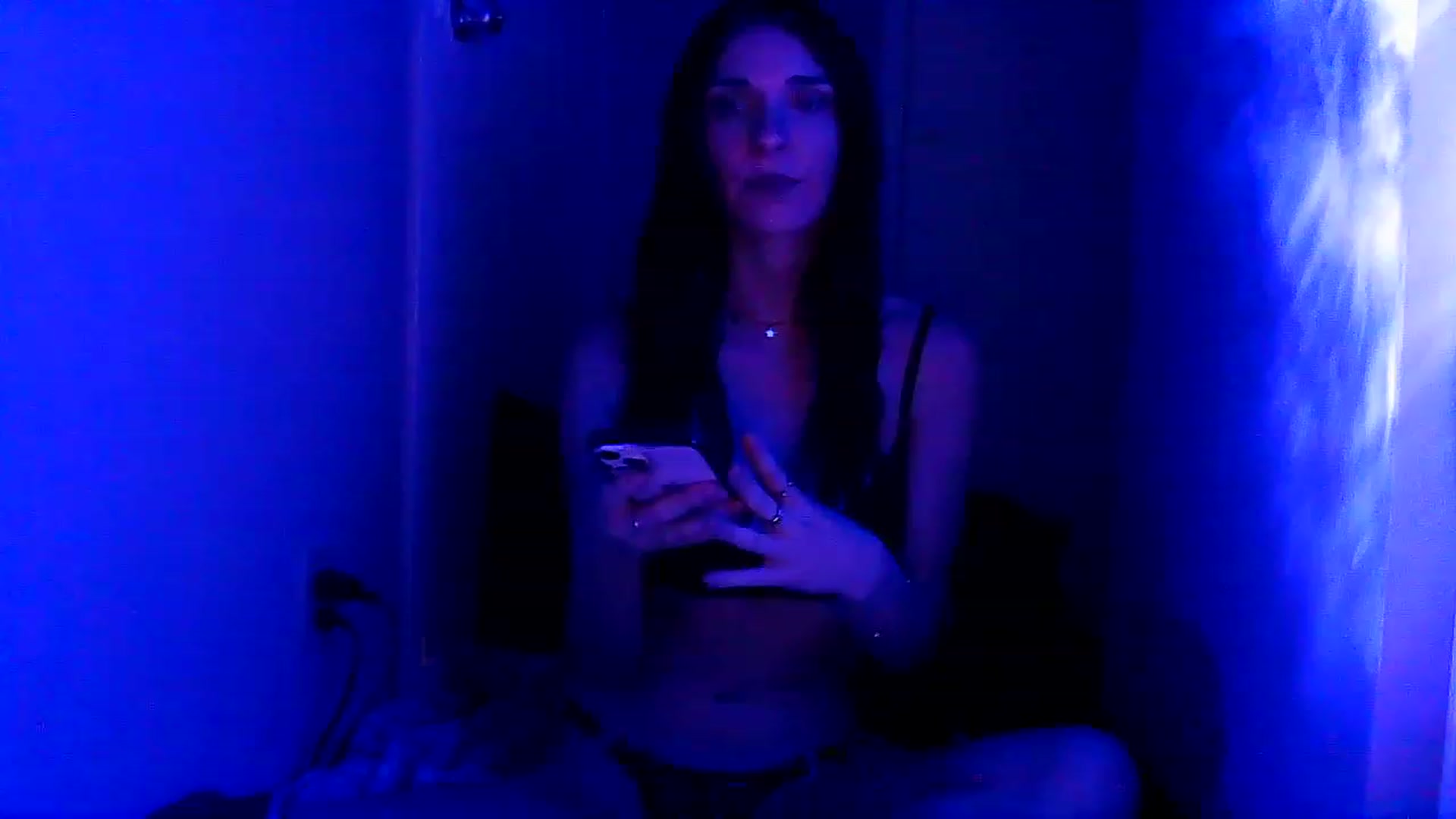 Gallery image thumbnail from AquariusBabe6's myfreecams stream on, 12/12/2022, 18:54 image 1 of 20