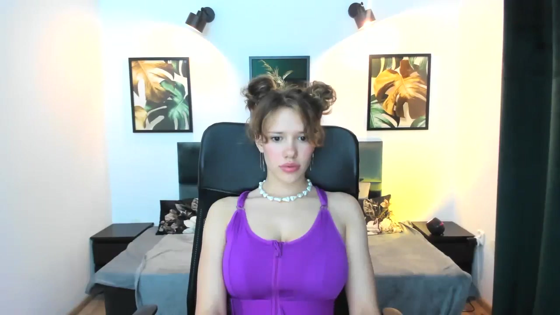Gallery image thumbnail from Aquariuss's myfreecams stream on, 06/14/2024, 19:52 image 18 of 20