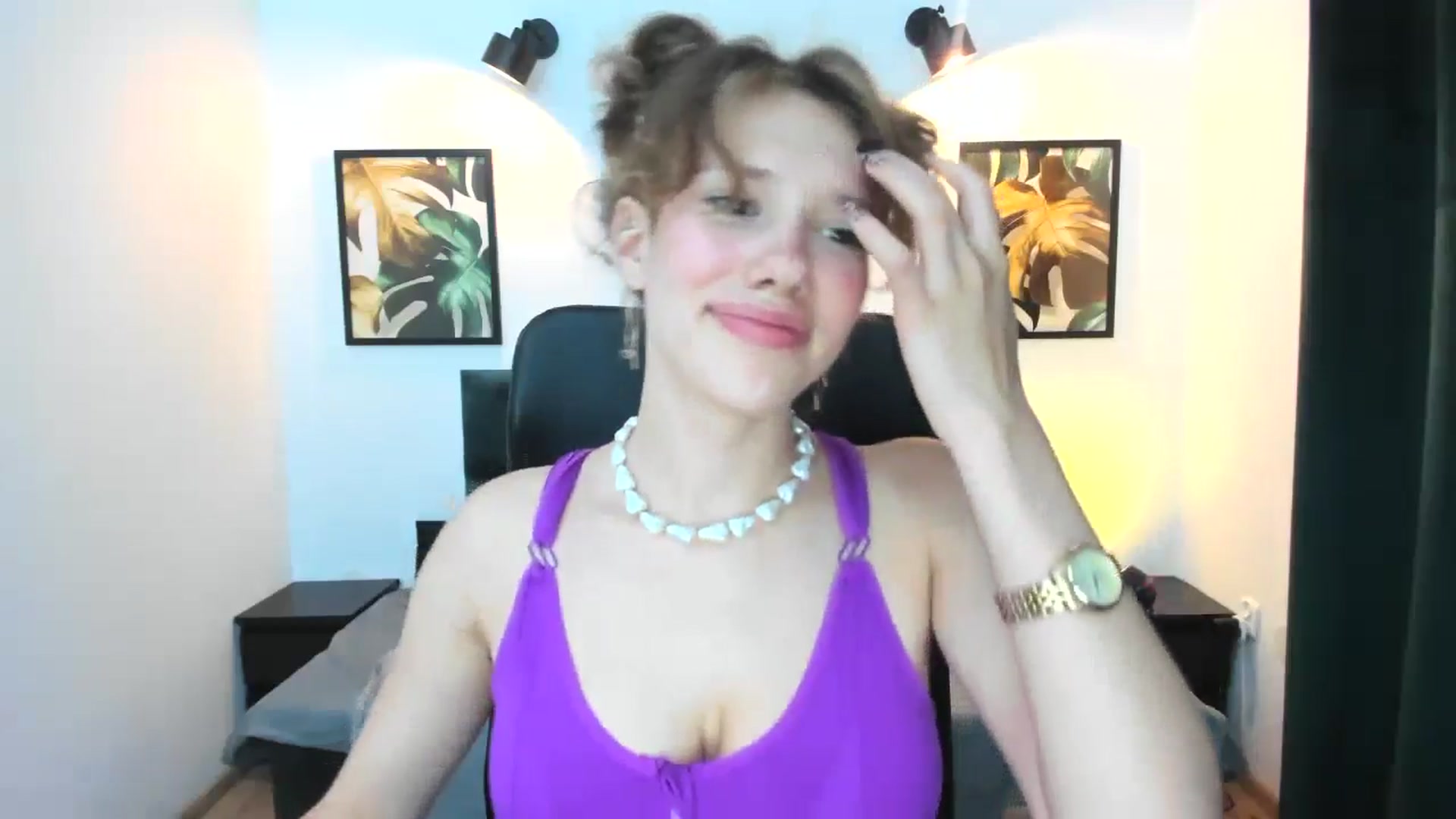 Gallery image thumbnail from Aquariuss's myfreecams stream on, 06/14/2024, 19:52 image 19 of 20