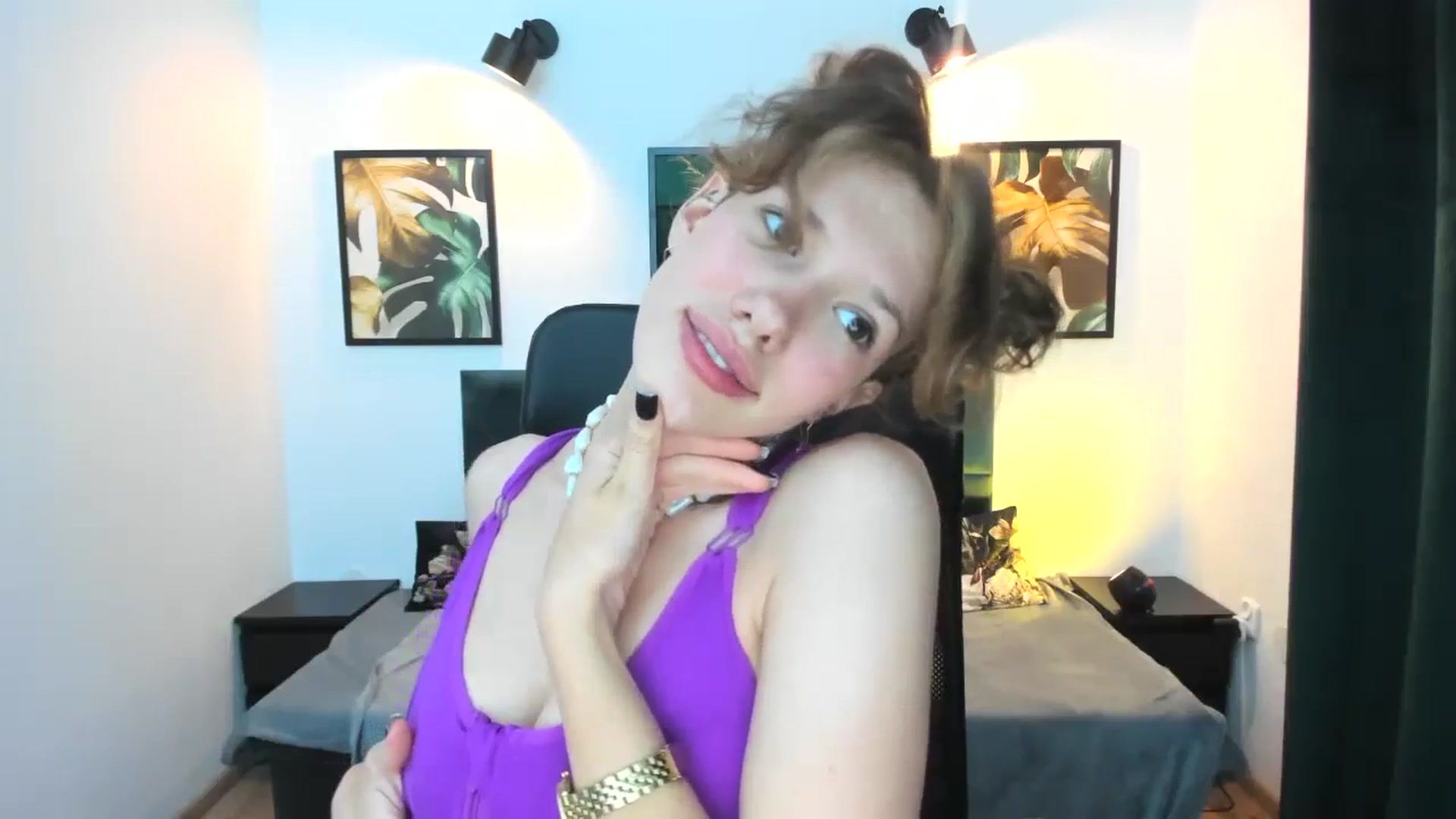 Gallery image thumbnail from Aquariuss's myfreecams stream on, 06/14/2024, 19:52 image 11 of 20