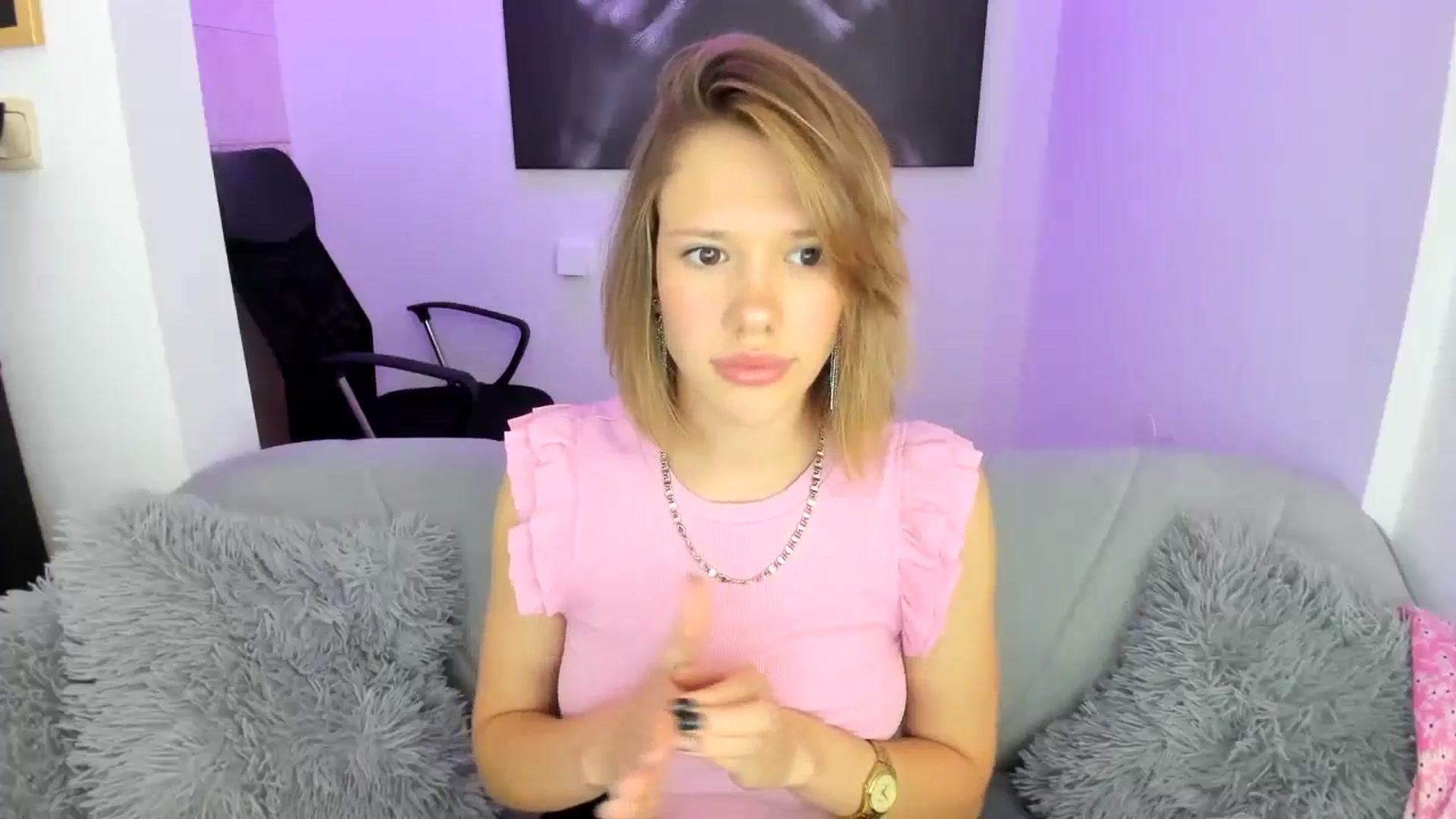 Gallery image thumbnail from Aquariuss's myfreecams stream on, 06/20/2024, 17:04 image 16 of 20