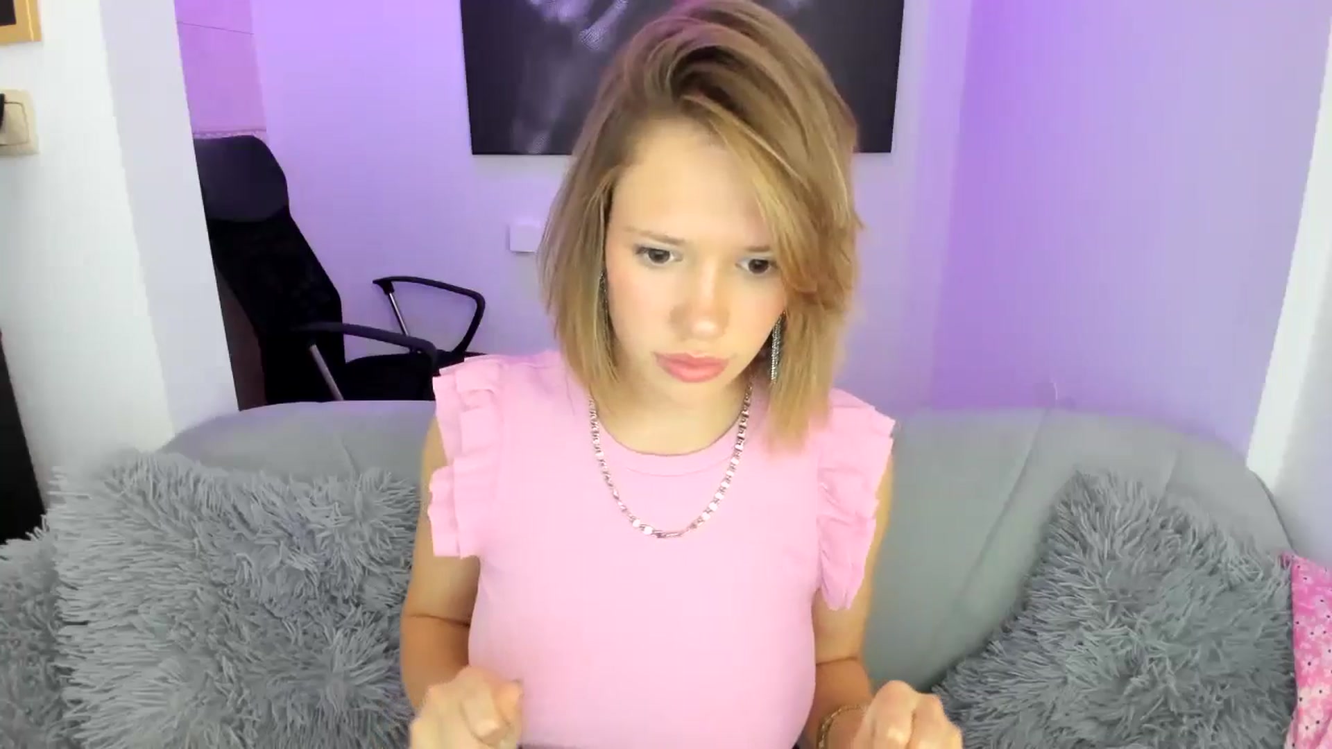 Gallery image thumbnail from Aquariuss's myfreecams stream on, 06/20/2024, 17:04 image 17 of 20