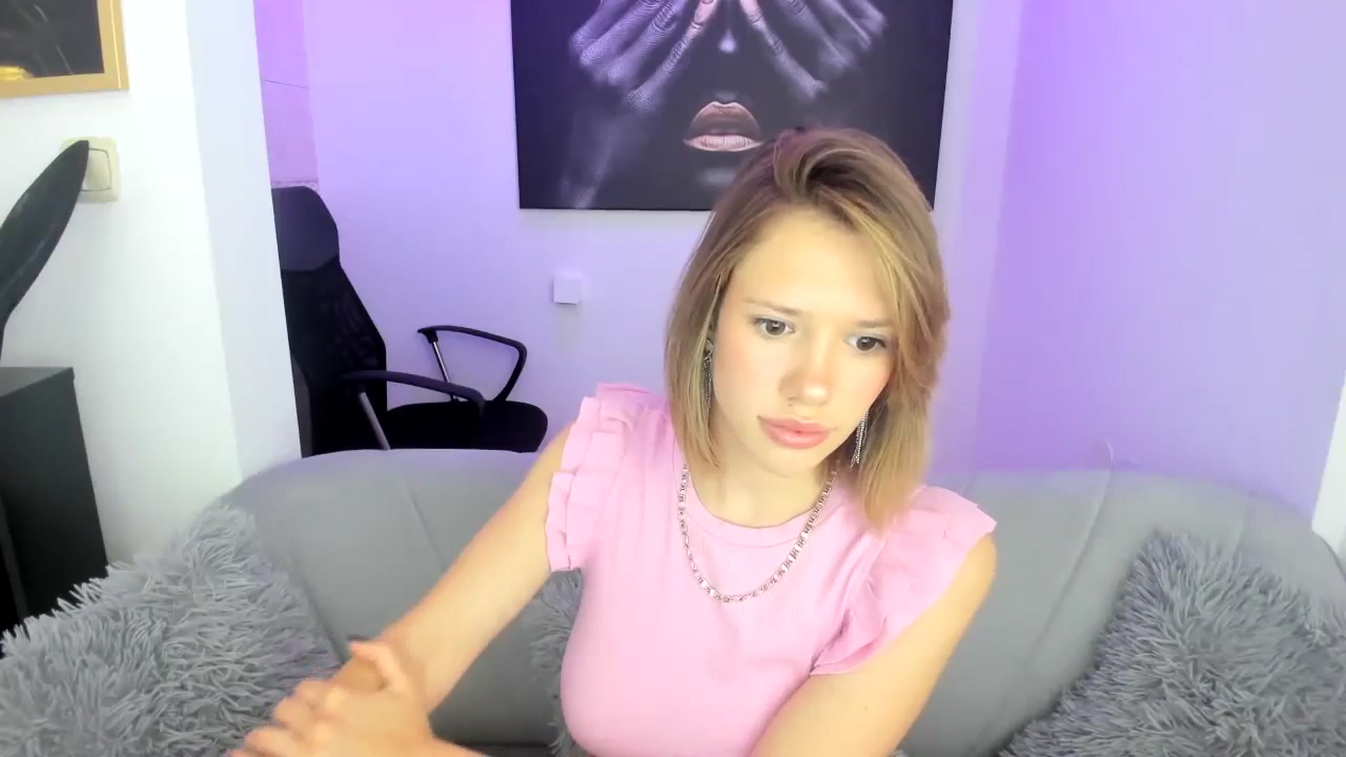 Gallery image thumbnail from Aquariuss's myfreecams stream on, 06/20/2024, 17:04 image 9 of 20