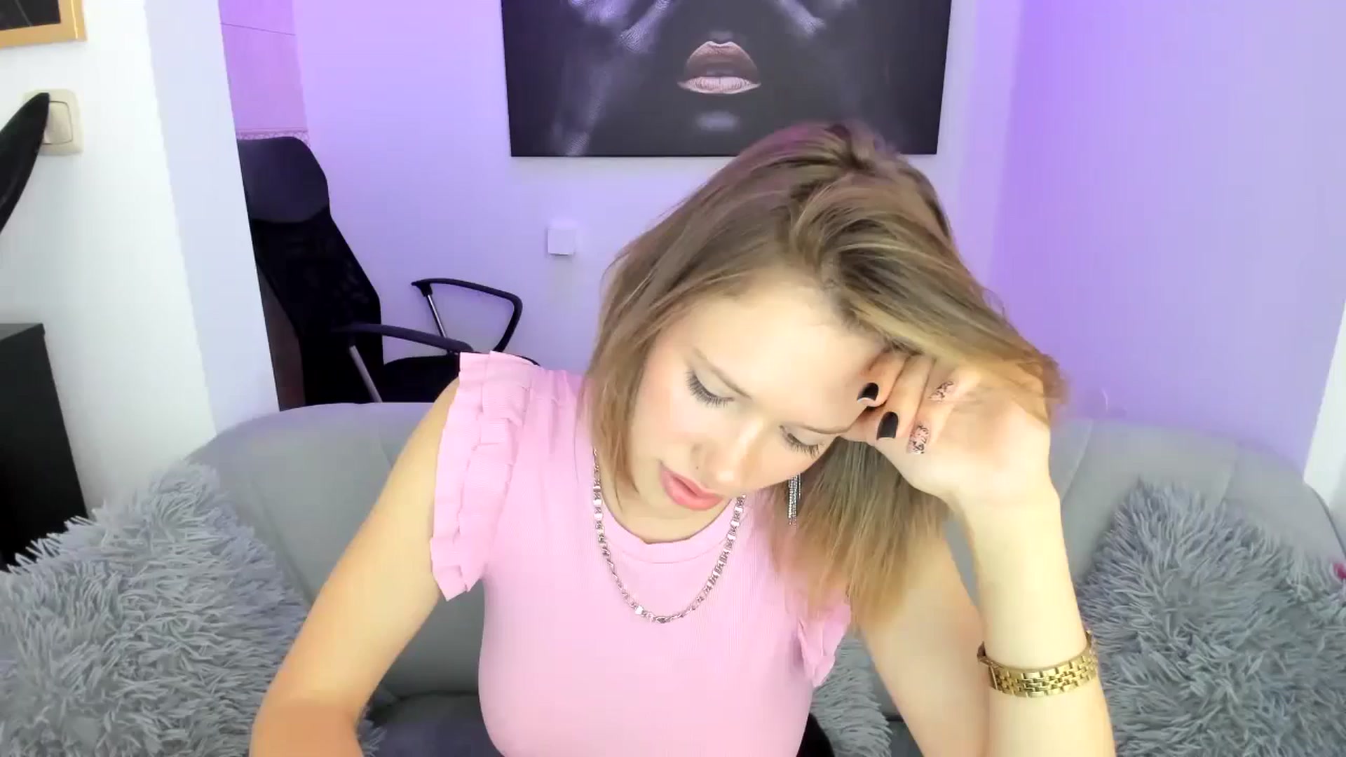 Gallery image thumbnail from Aquariuss's myfreecams stream on, 06/20/2024, 17:04 image 12 of 20