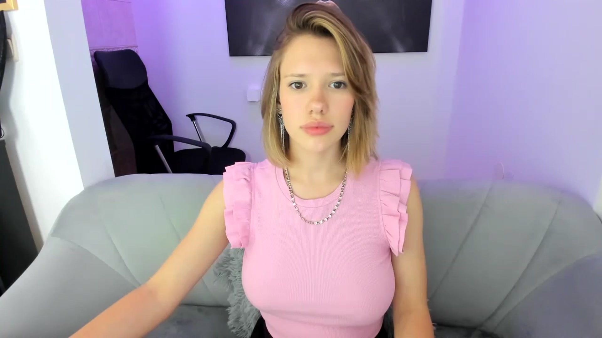 Gallery image thumbnail from Aquariuss's myfreecams stream on, 06/20/2024, 19:41 image 19 of 20