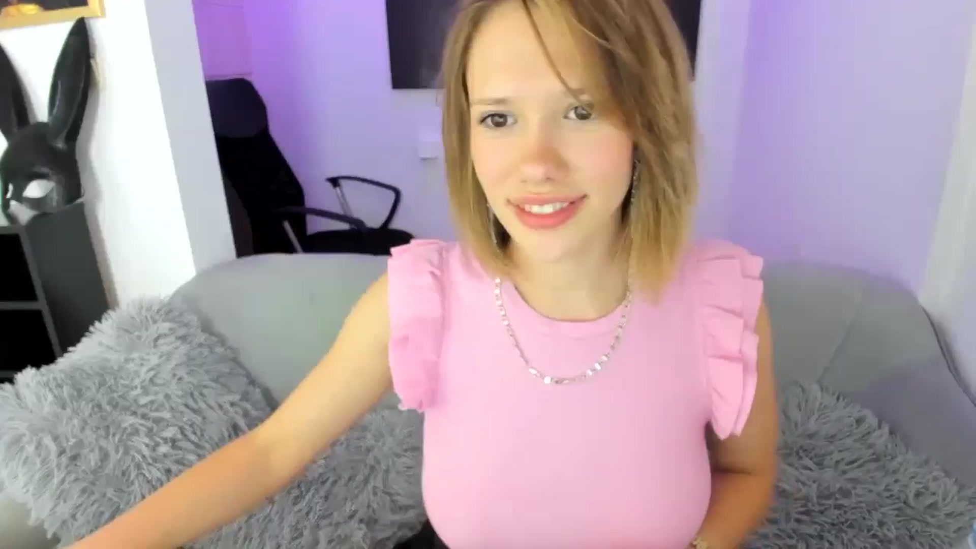 Gallery image thumbnail from Aquariuss's myfreecams stream on, 06/20/2024, 19:41 image 1 of 20