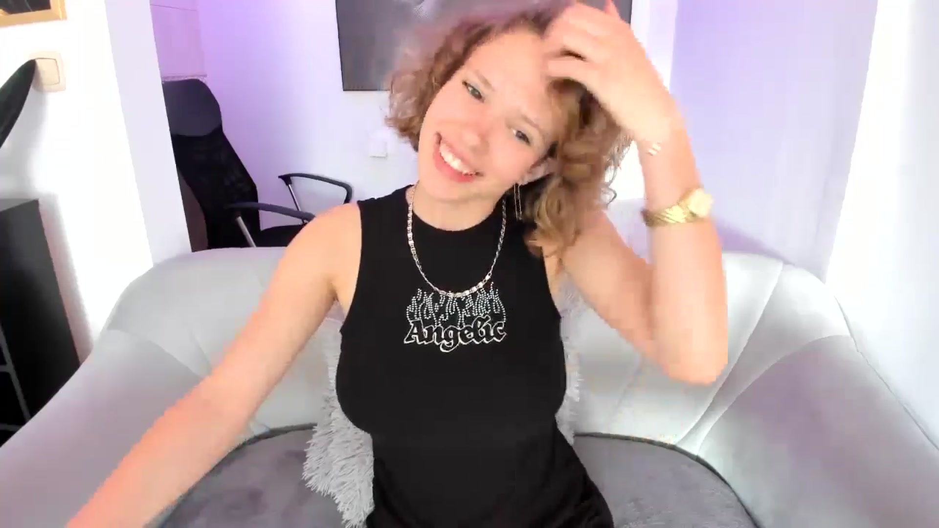 Gallery image thumbnail from Aquariuss's myfreecams stream on, 06/23/2024, 09:29 image 7 of 20