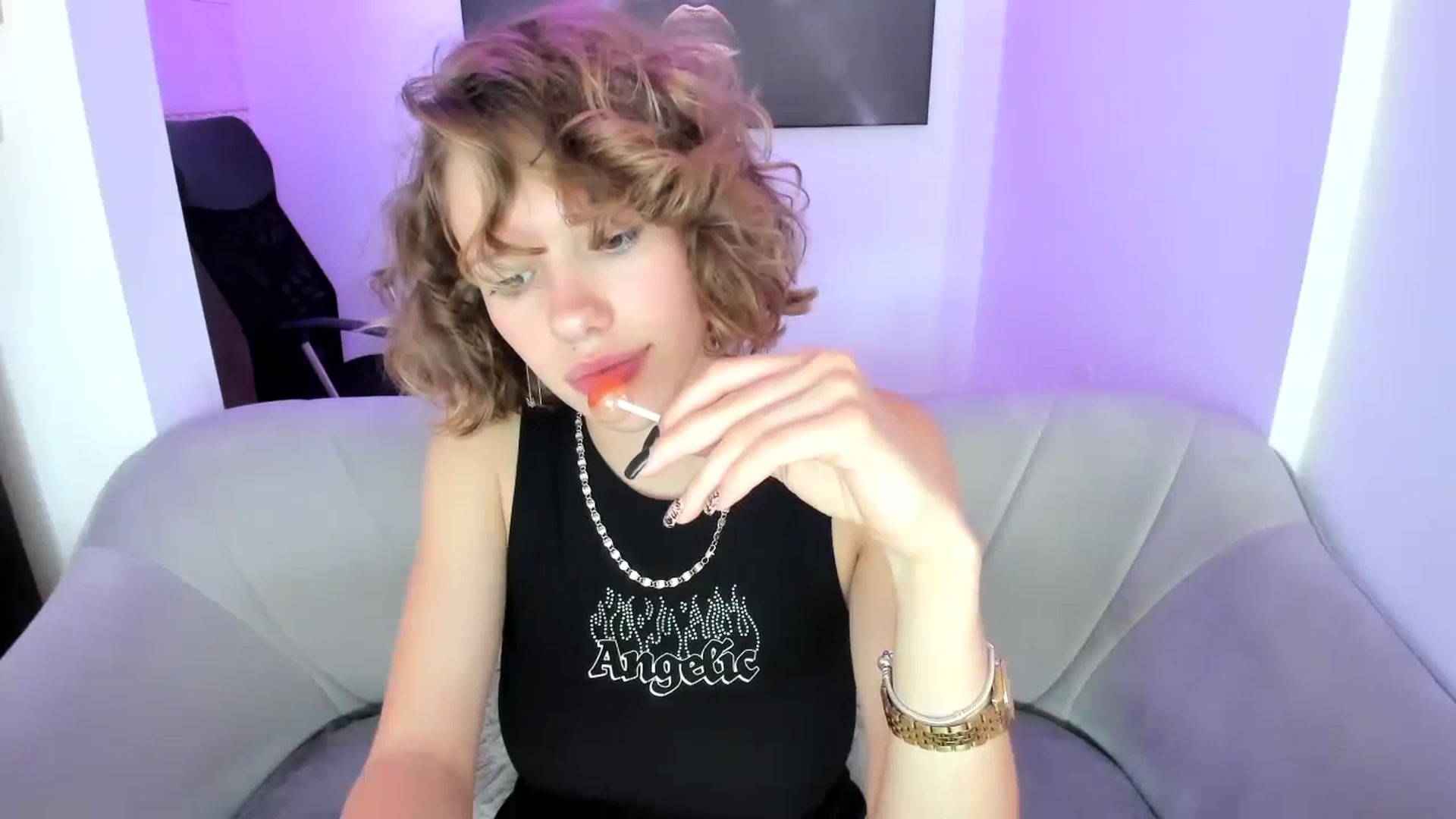 Gallery image thumbnail from Aquariuss's myfreecams stream on, 06/23/2024, 09:53 image 4 of 20
