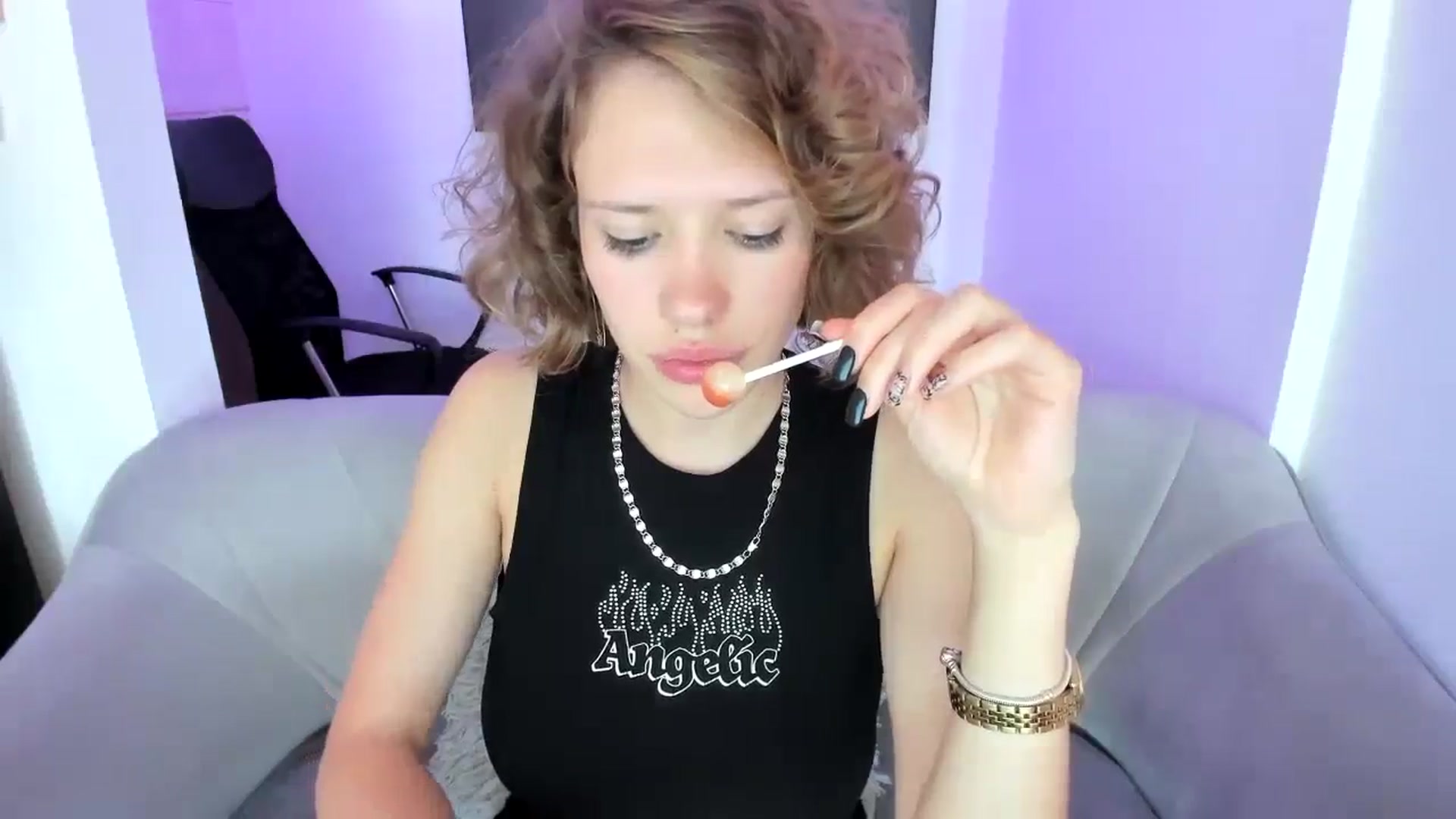 Gallery image thumbnail from Aquariuss's myfreecams stream on, 06/23/2024, 09:53 image 17 of 20