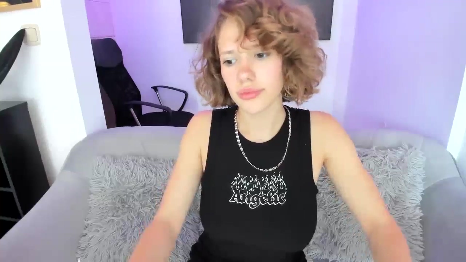 Gallery image thumbnail from Aquariuss's myfreecams stream on, 06/23/2024, 10:50 image 18 of 20