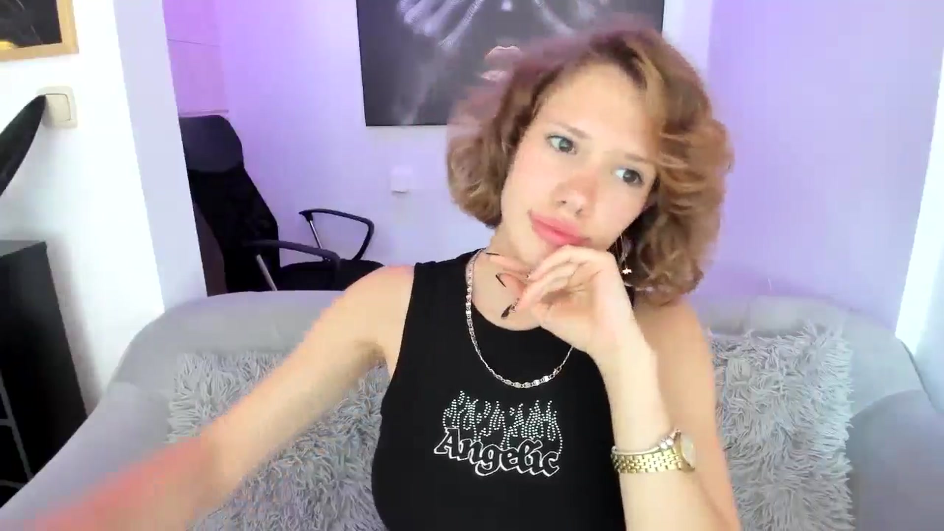 Gallery image thumbnail from Aquariuss's myfreecams stream on, 06/23/2024, 10:50 image 3 of 20