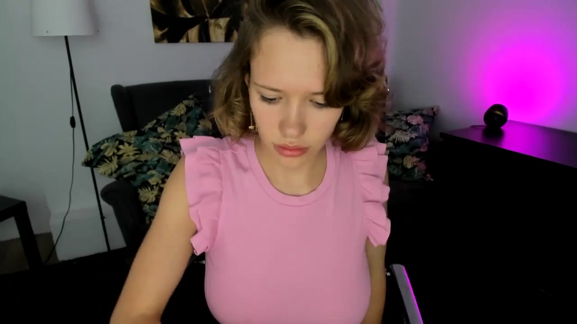 Gallery image thumbnail from Aquariuss's myfreecams stream on, 06/27/2024, 14:48 image 8 of 20