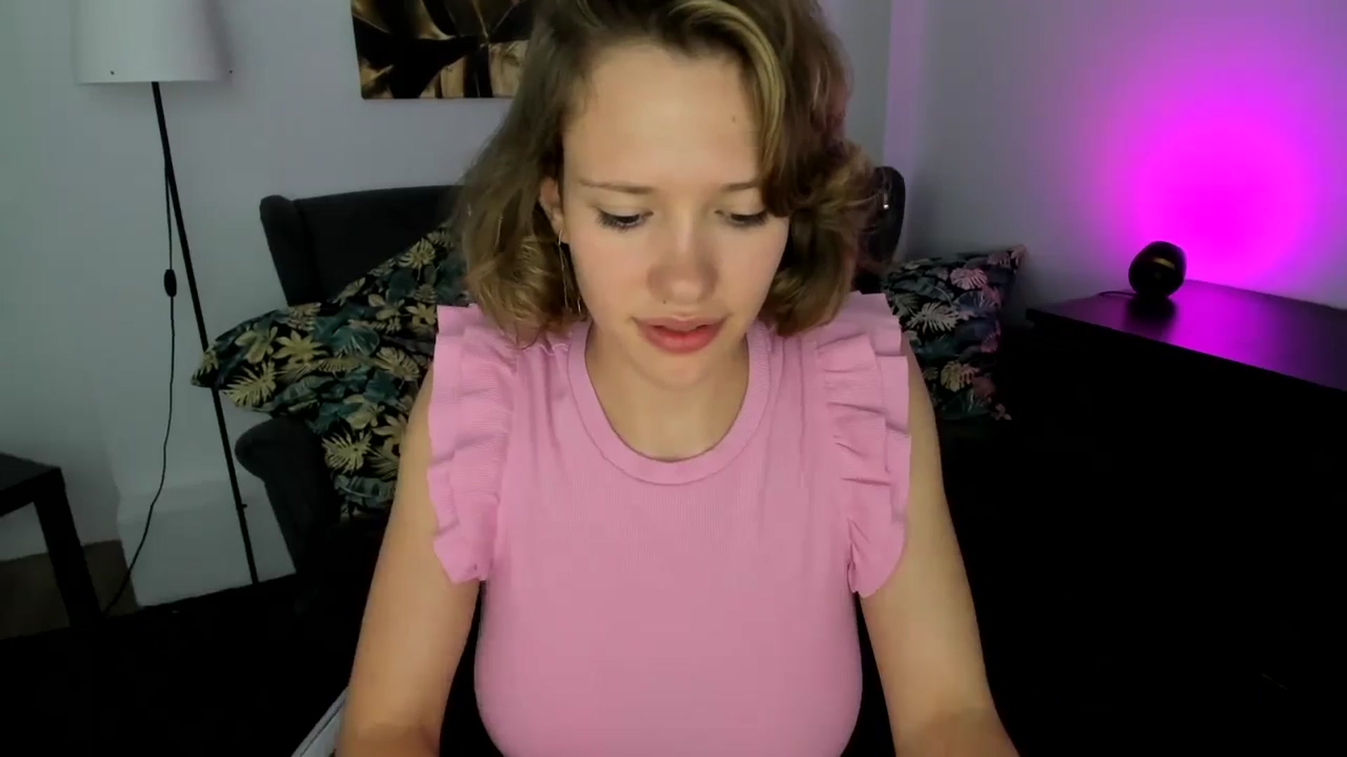 Gallery image thumbnail from Aquariuss's myfreecams stream on, 06/27/2024, 14:48 image 9 of 20
