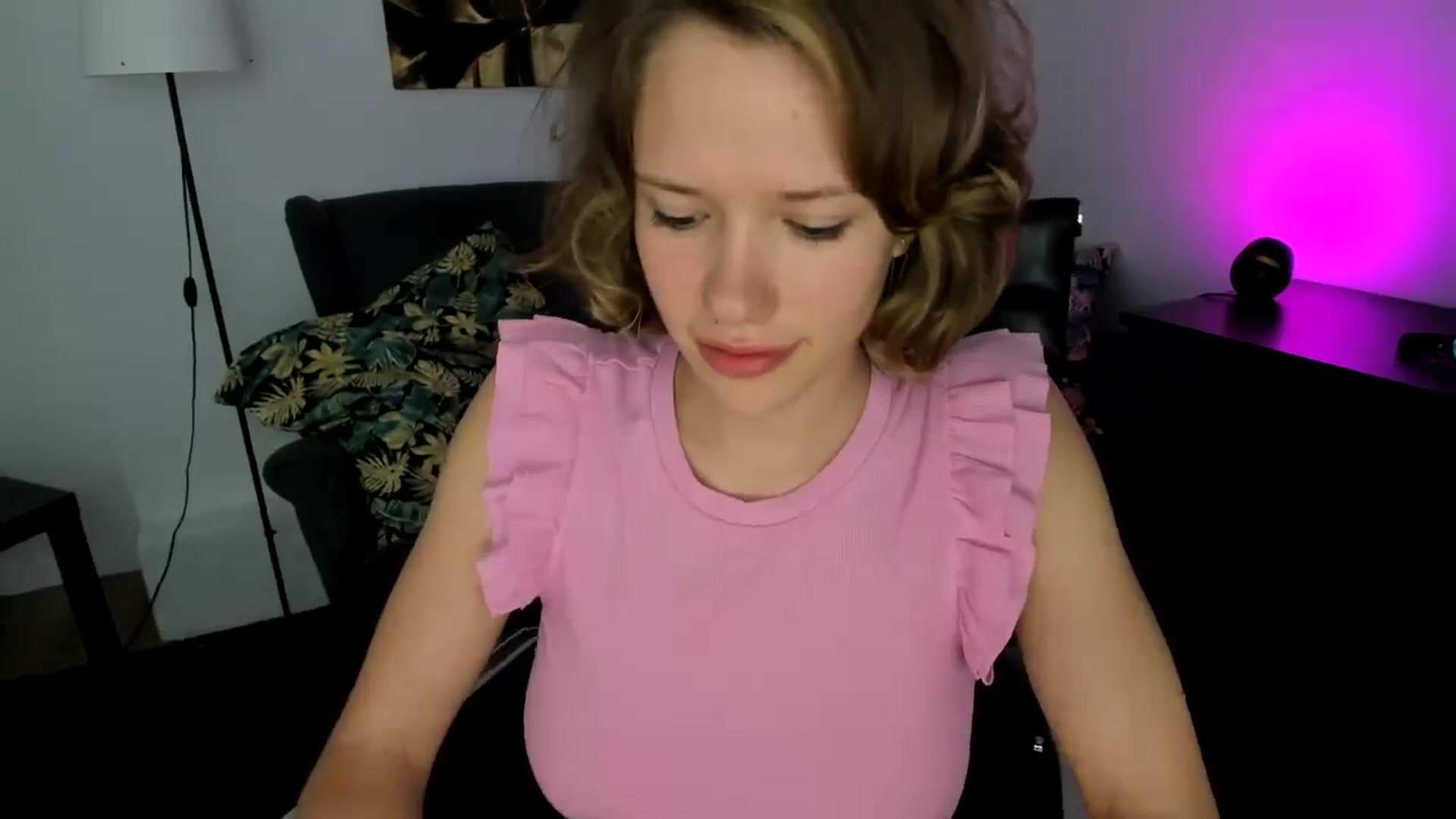 Gallery image thumbnail from Aquariuss's myfreecams stream on, 06/27/2024, 15:58 image 18 of 20