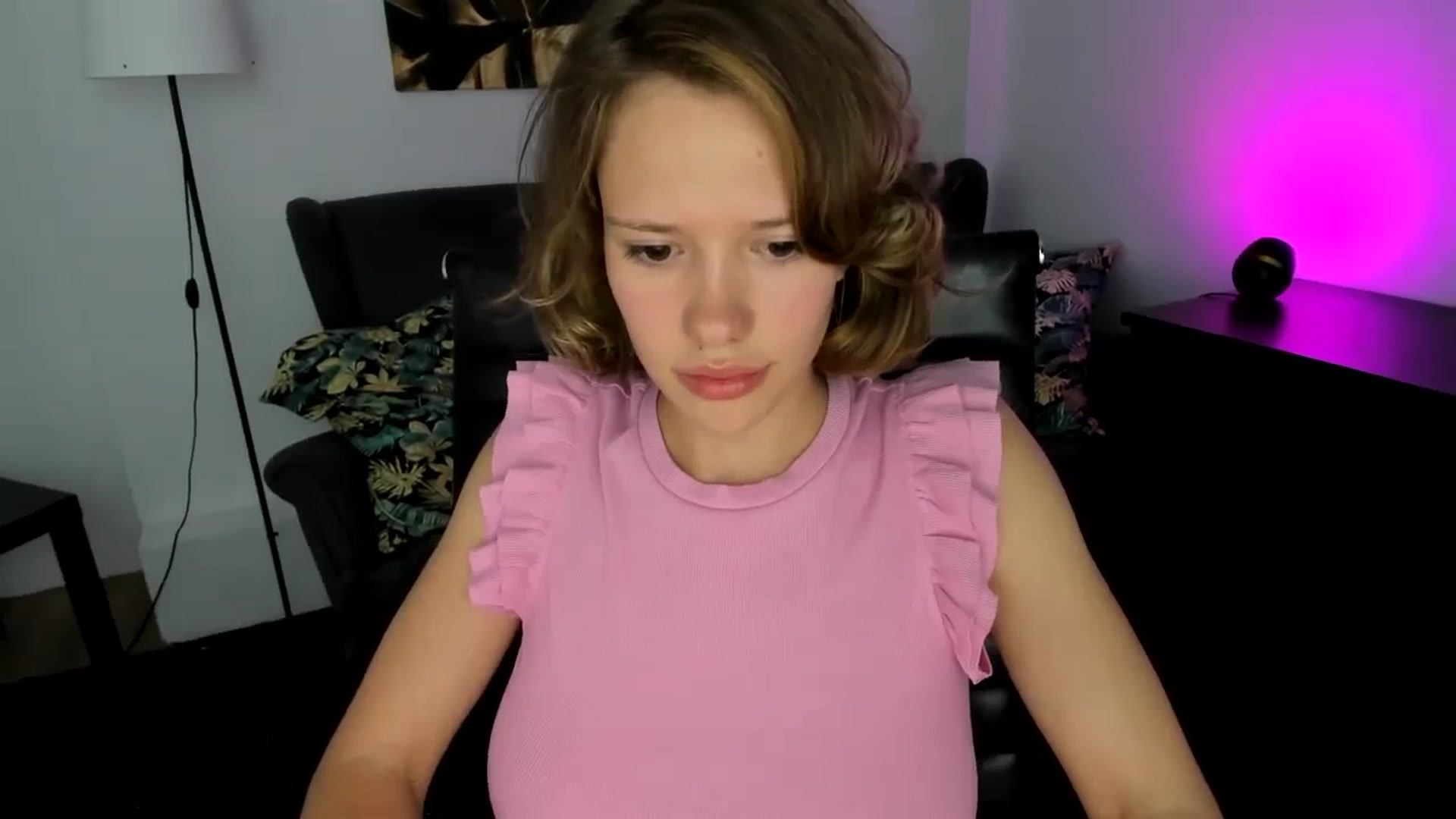 Gallery image thumbnail from Aquariuss's myfreecams stream on, 06/27/2024, 16:54 image 11 of 20