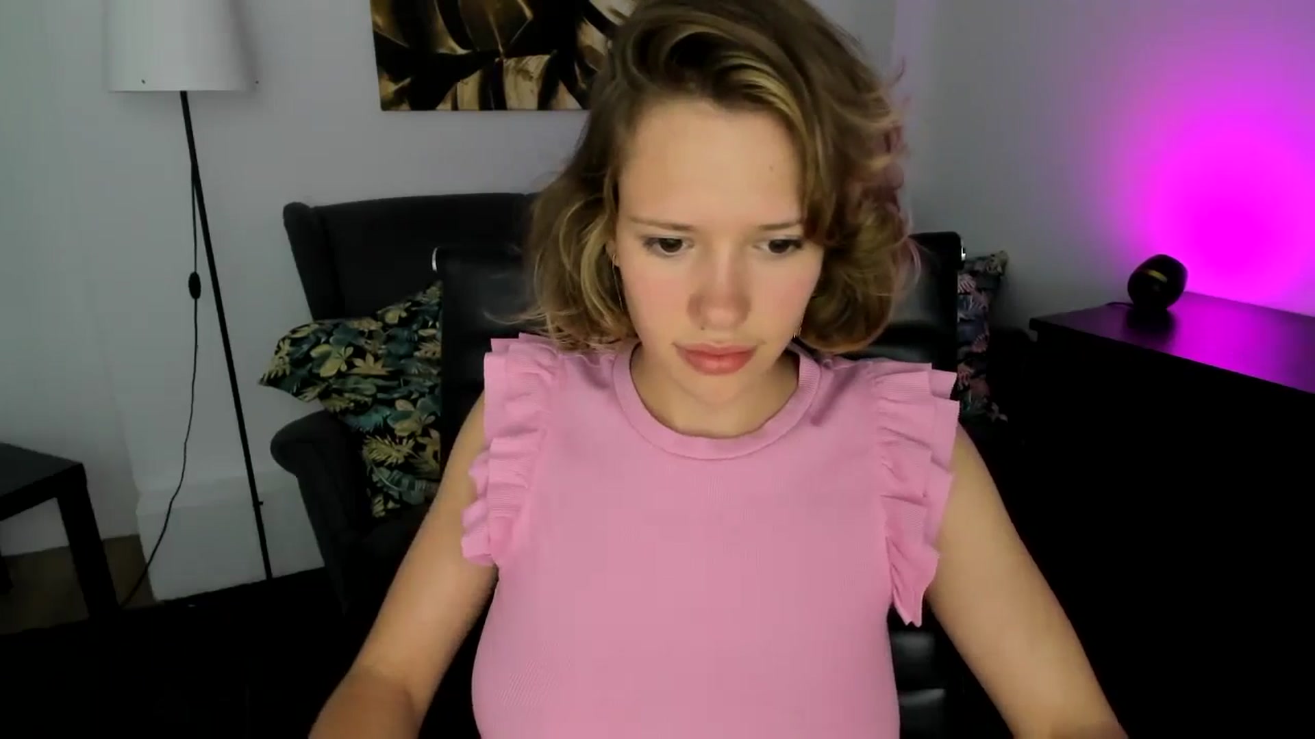 Gallery image thumbnail from Aquariuss's myfreecams stream on, 06/27/2024, 18:31 image 3 of 20