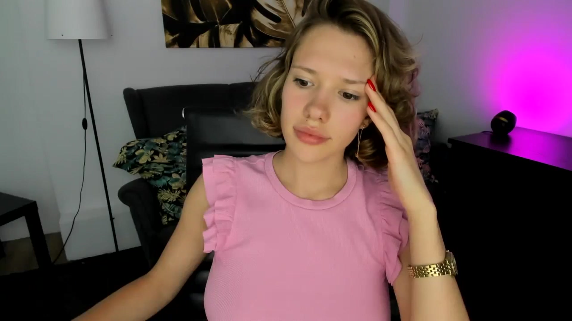 Gallery image thumbnail from Aquariuss's myfreecams stream on, 06/27/2024, 18:31 image 12 of 20