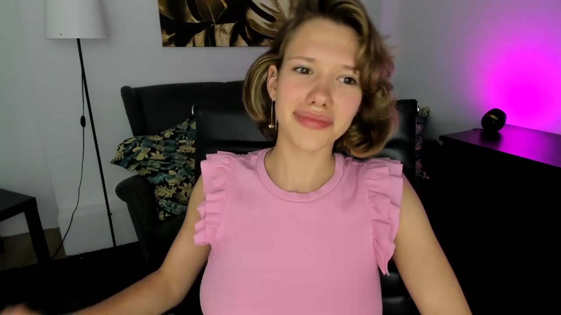 Gallery image thumbnail from Aquariuss's myfreecams stream on, 06/27/2024, 18:31 image 18 of 20