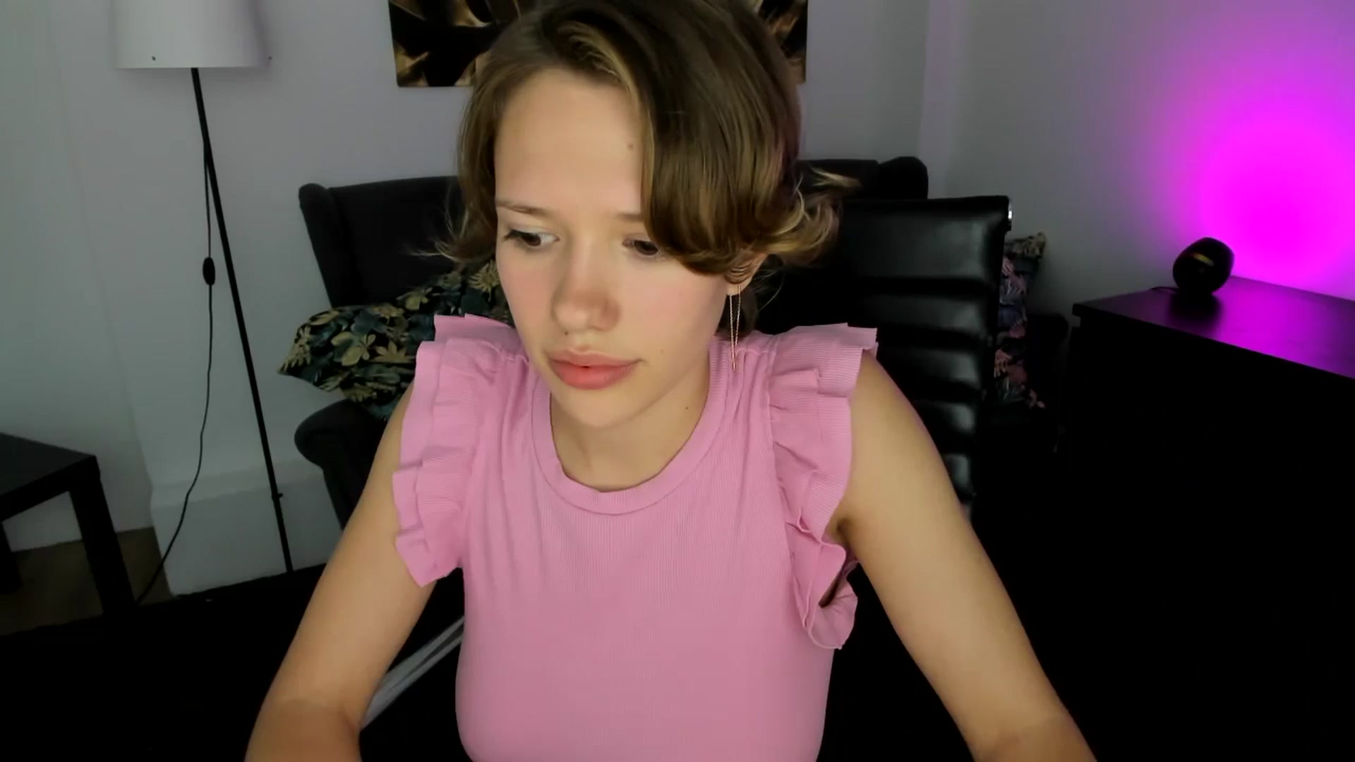 Gallery image thumbnail from Aquariuss's myfreecams stream on, 06/27/2024, 19:42 image 19 of 20