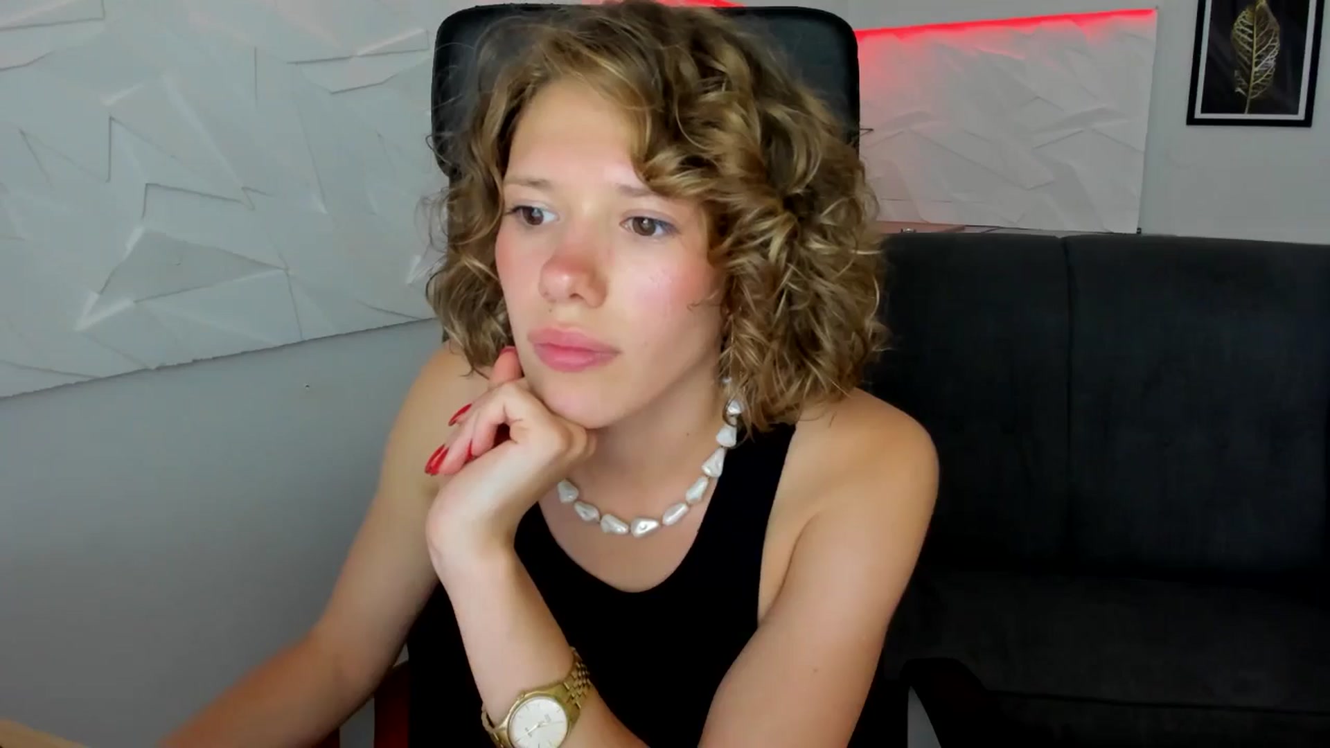 Gallery image thumbnail from Aquariuss's myfreecams stream on, 06/30/2024, 17:08 image 15 of 20