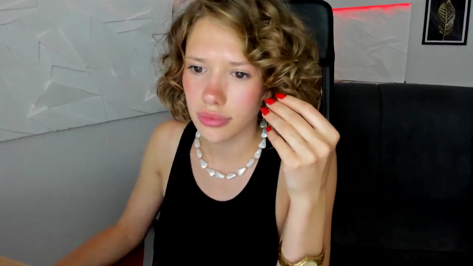 Gallery image thumbnail from Aquariuss's myfreecams stream on, 06/30/2024, 17:08 image 8 of 20
