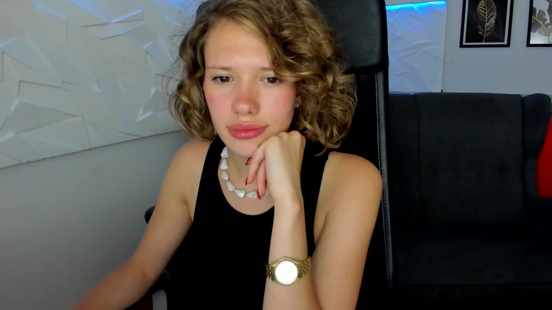Gallery image thumbnail from Aquariuss's myfreecams stream on, 06/30/2024, 21:40 image 19 of 20