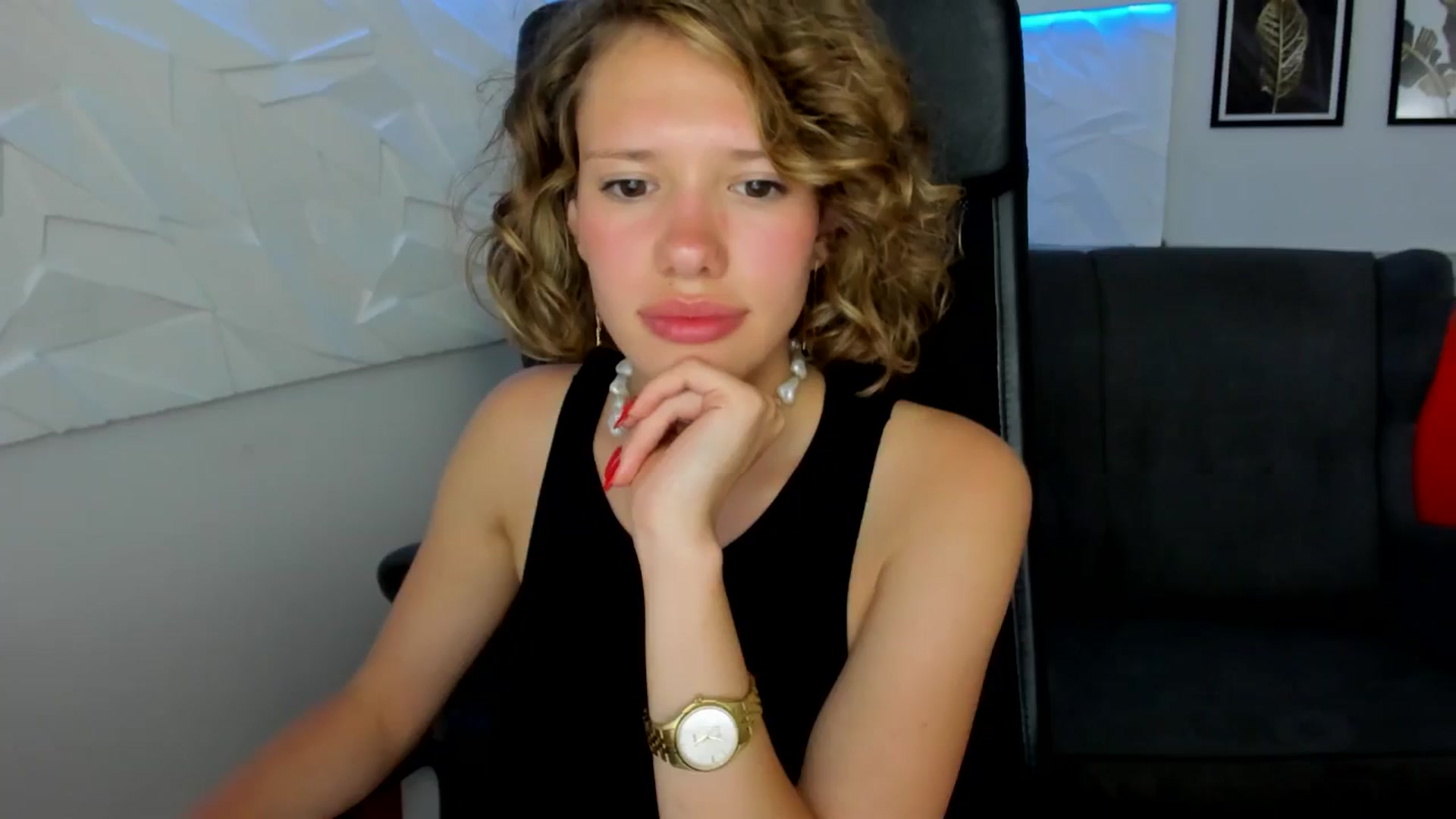 Gallery image thumbnail from Aquariuss's myfreecams stream on, 06/30/2024, 21:40 image 18 of 20